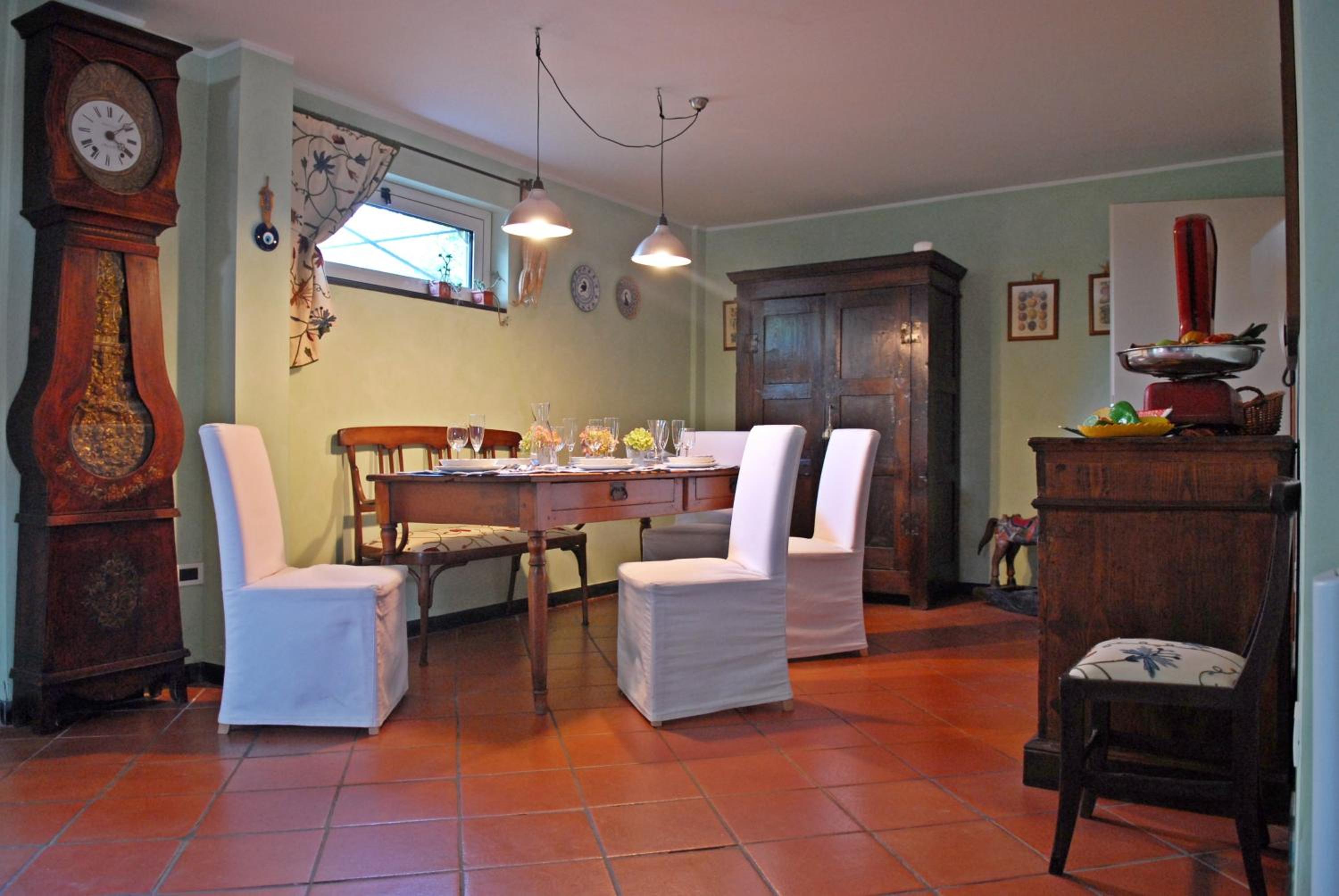 Villa Altar