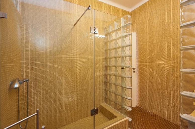 Timeless apartment at the heart of the village view 5