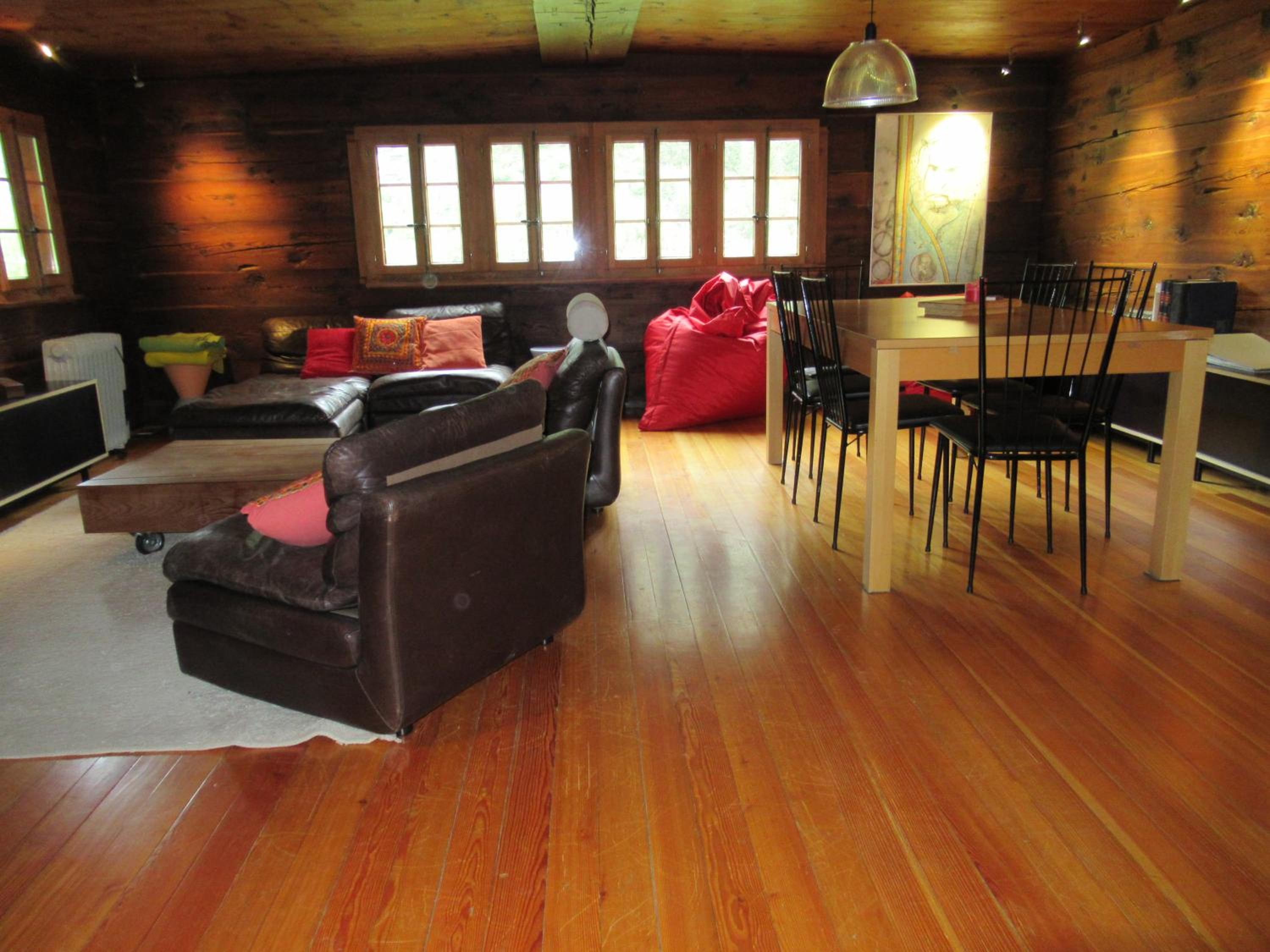 Chalet historique de haut standing view 2