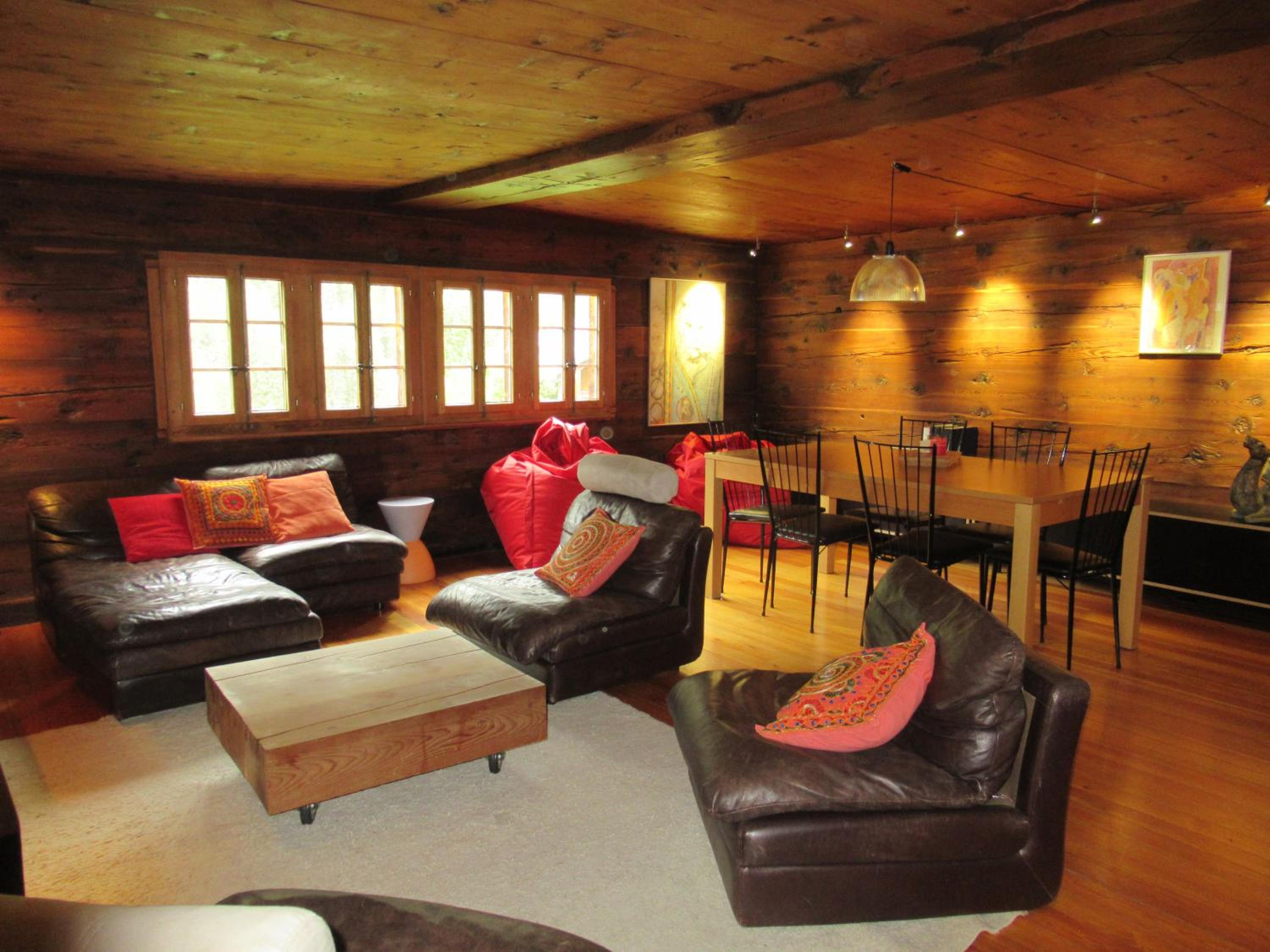 Chalet historique de haut standing view 3