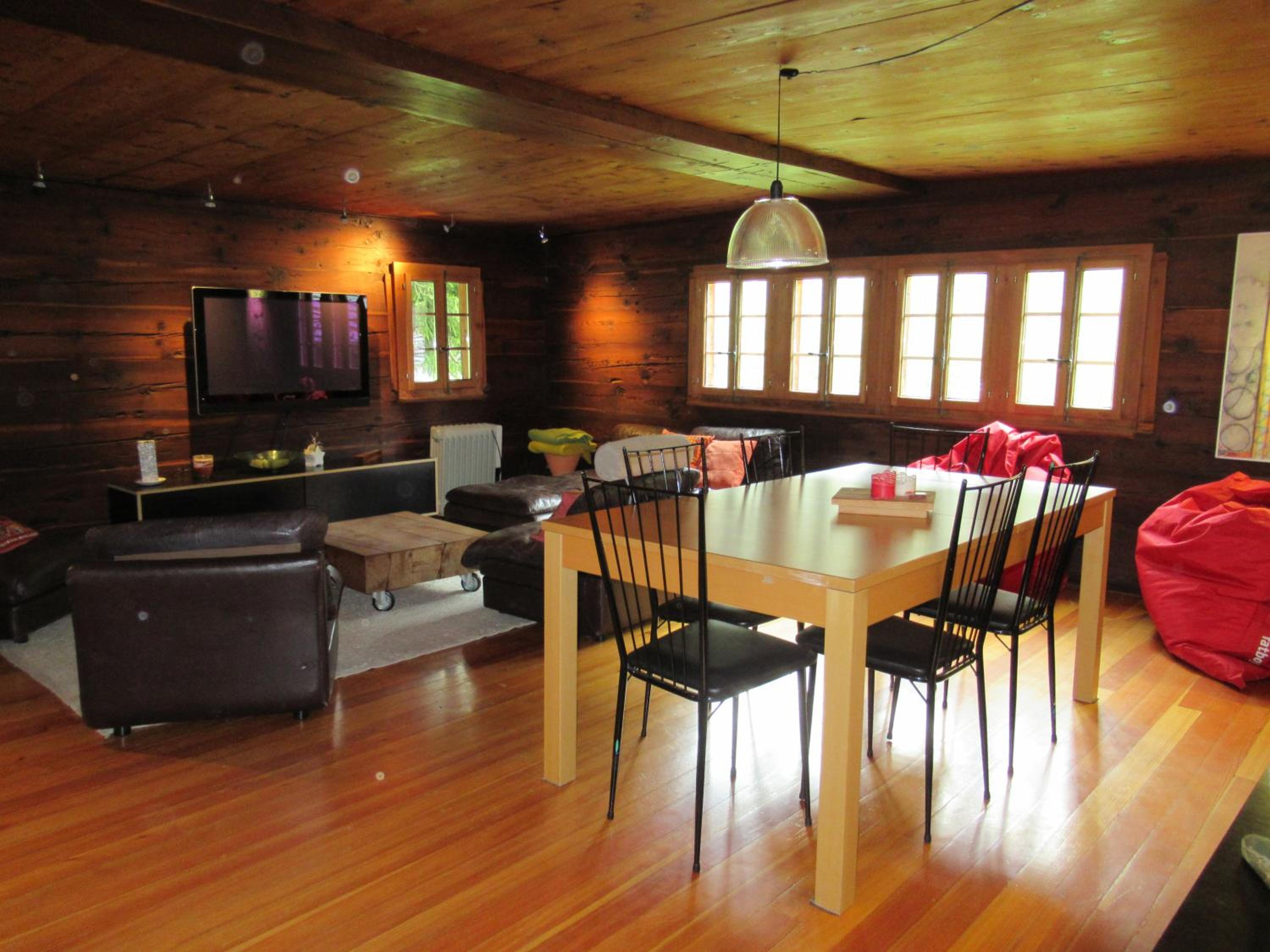 Chalet historique de haut standing view 4