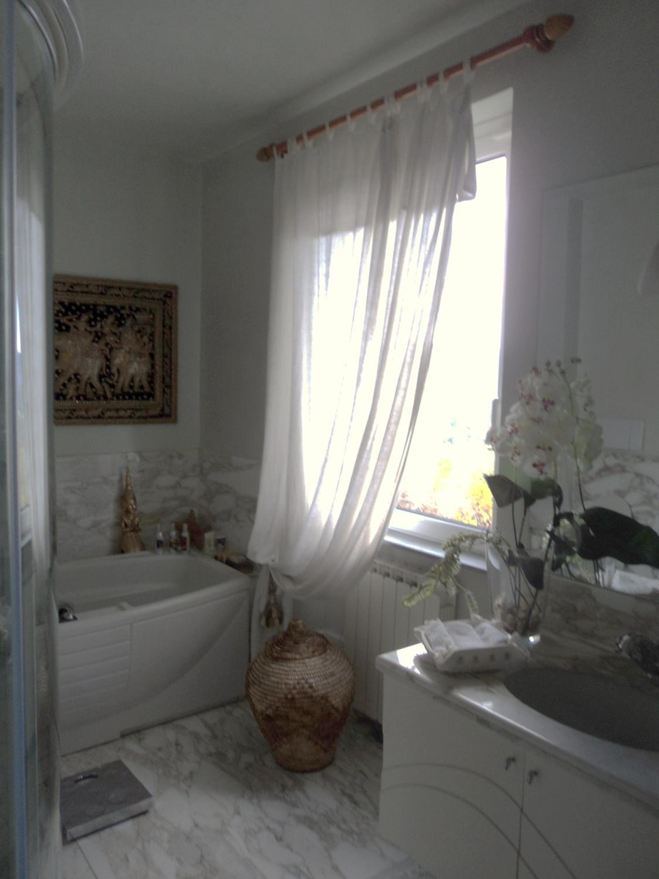 Villa Altar