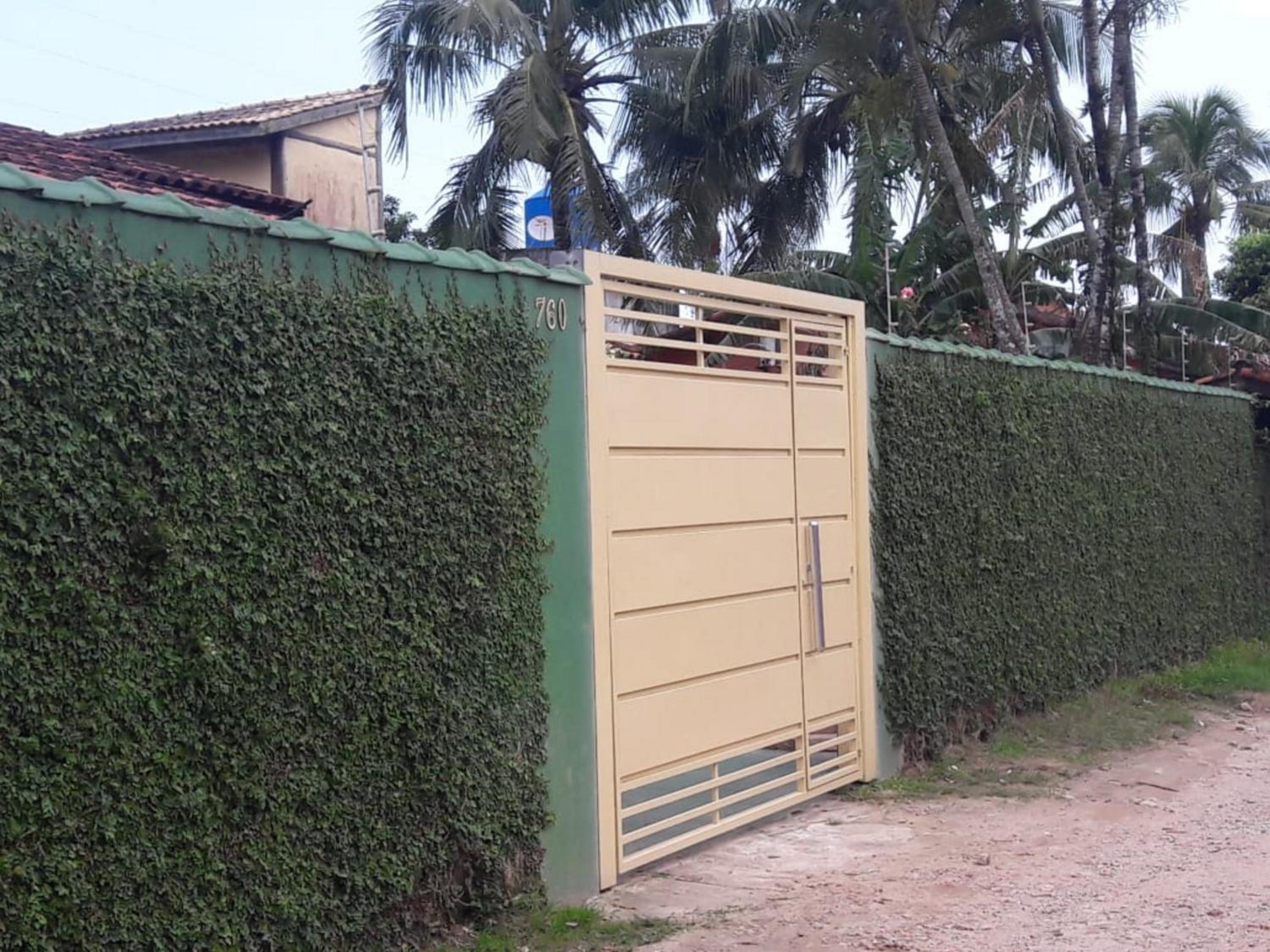 FANTÁSTICA CASA COM ÁREA DE PISCINA até 10 PESSOAS em MARESIAS SÃO SEBASTIÃO