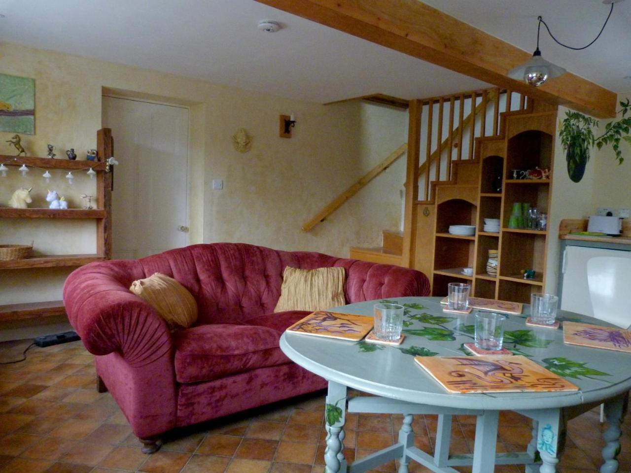 Stable Cottage "The Unicorn Stable" view 2