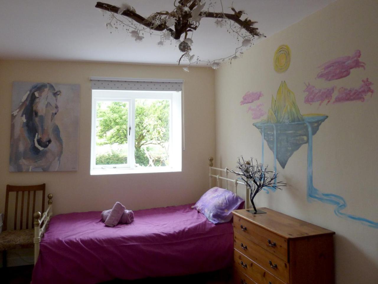 Stable Cottage "The Unicorn Stable" view 5