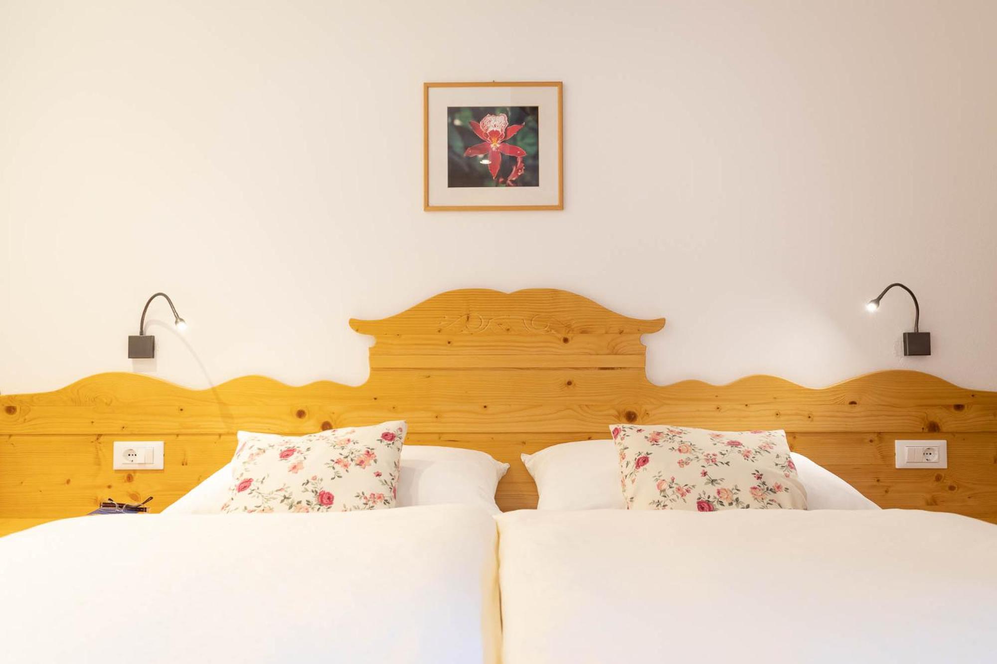 Kreuzwegerhof Nals - Historic Nature Stay with Pool near Meran & Bozen