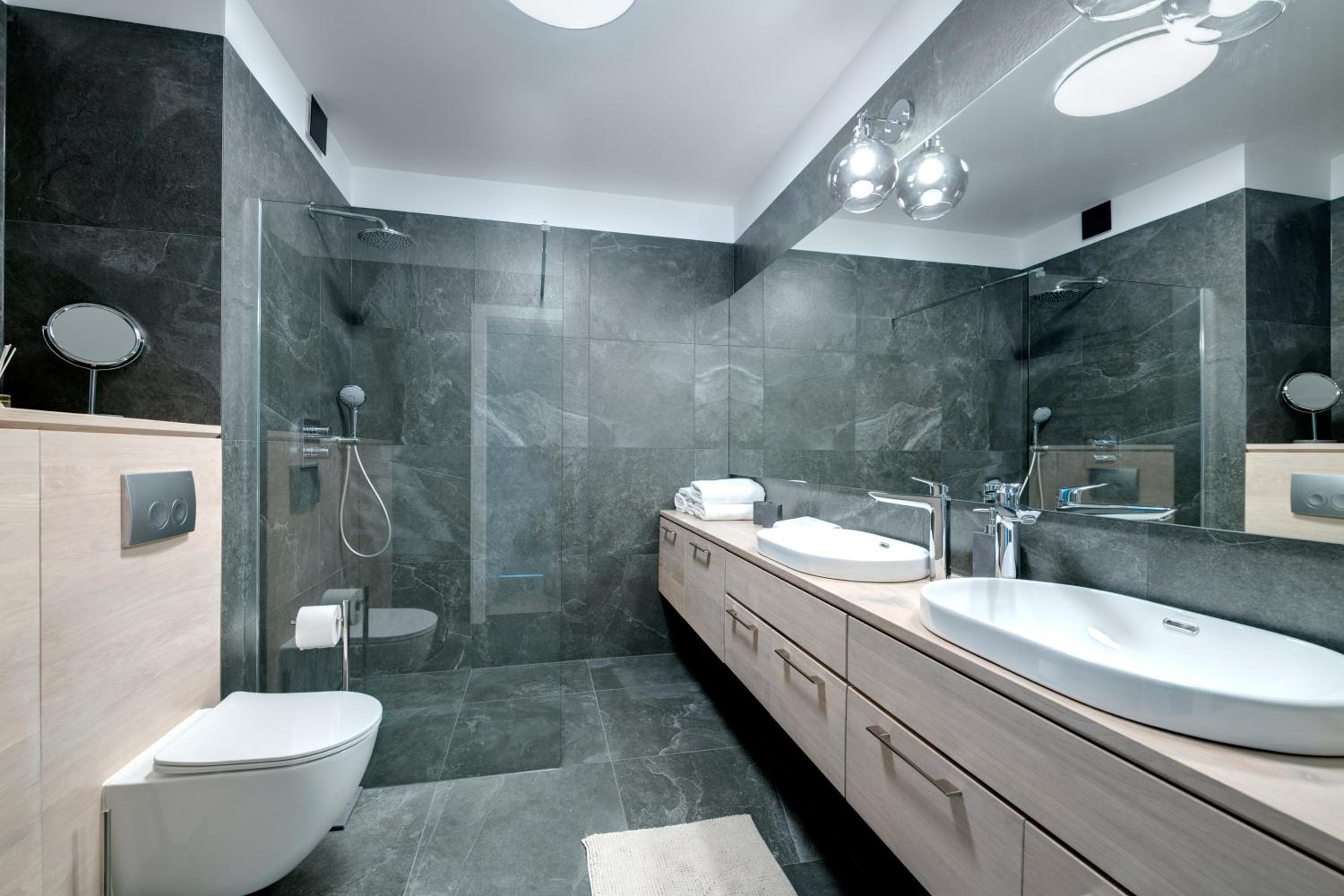 3 City apartments - Syma view 3
