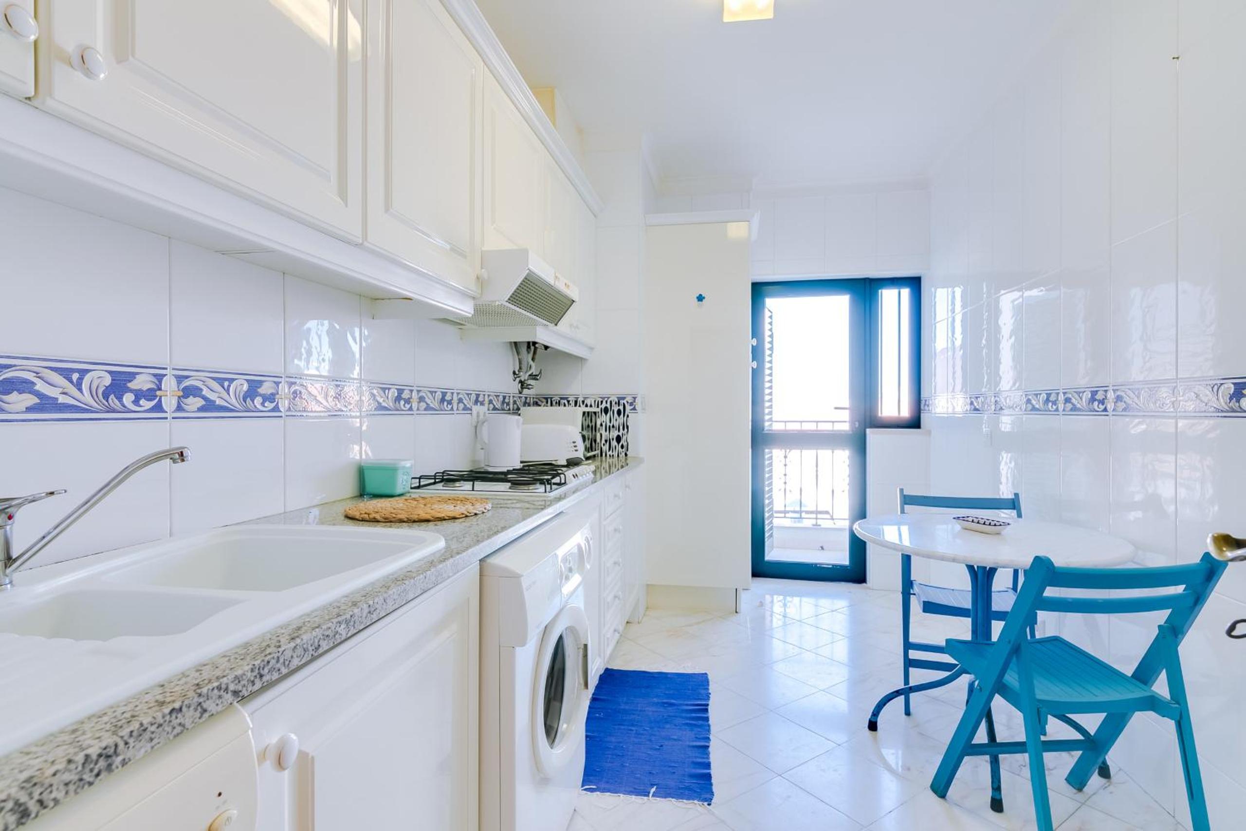 Mango Apartment - Faro city center view 5