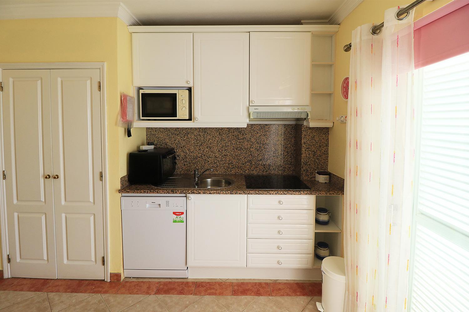 Photo 33