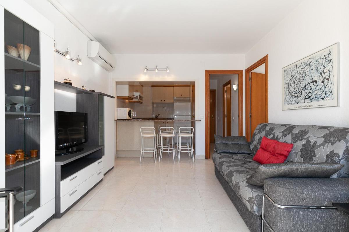 UHC Txingudi Apartments photo 5