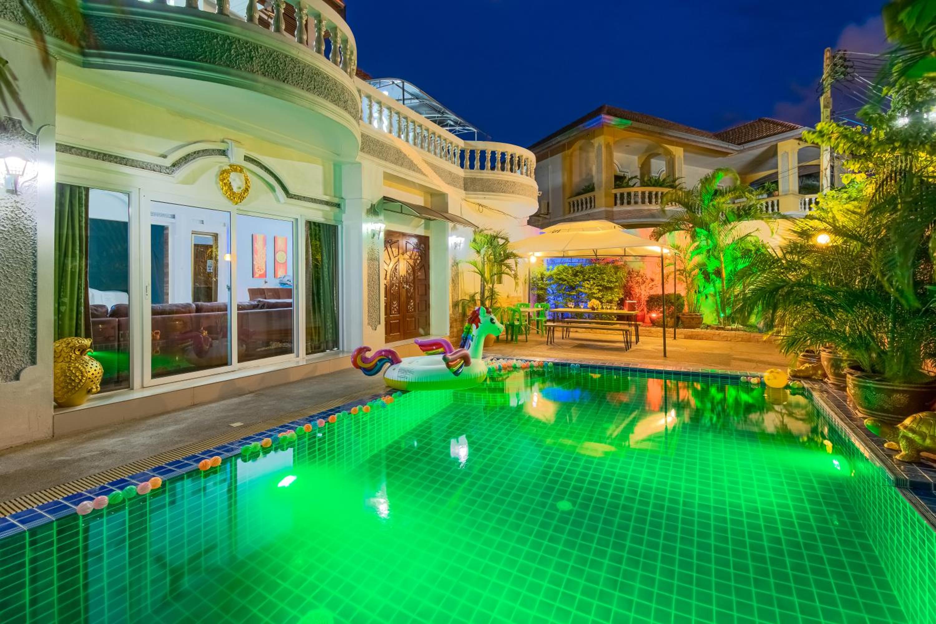 RATANA VILLA - PATTAYA HOLIDAY HOUSE WALKING STREET 7 bedrooms view 5