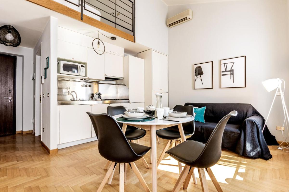 Modern Simplicity in Milan Centre photo 1