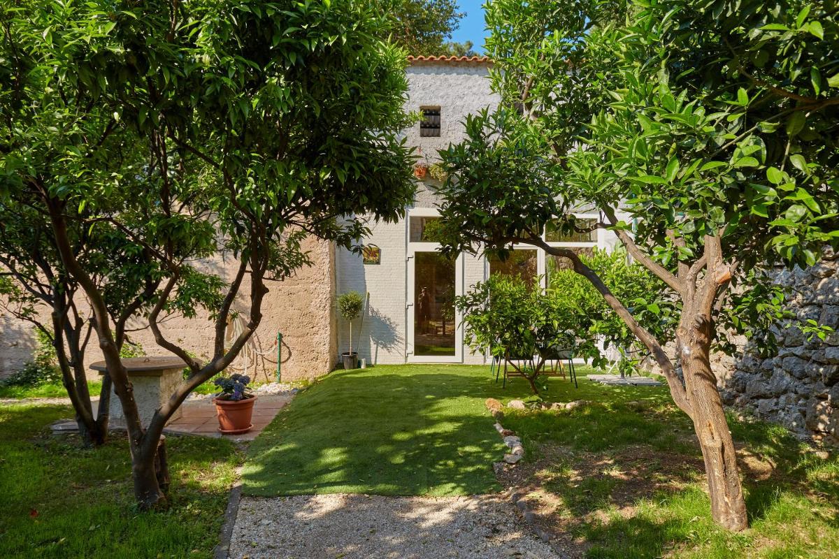 Villa Ahava