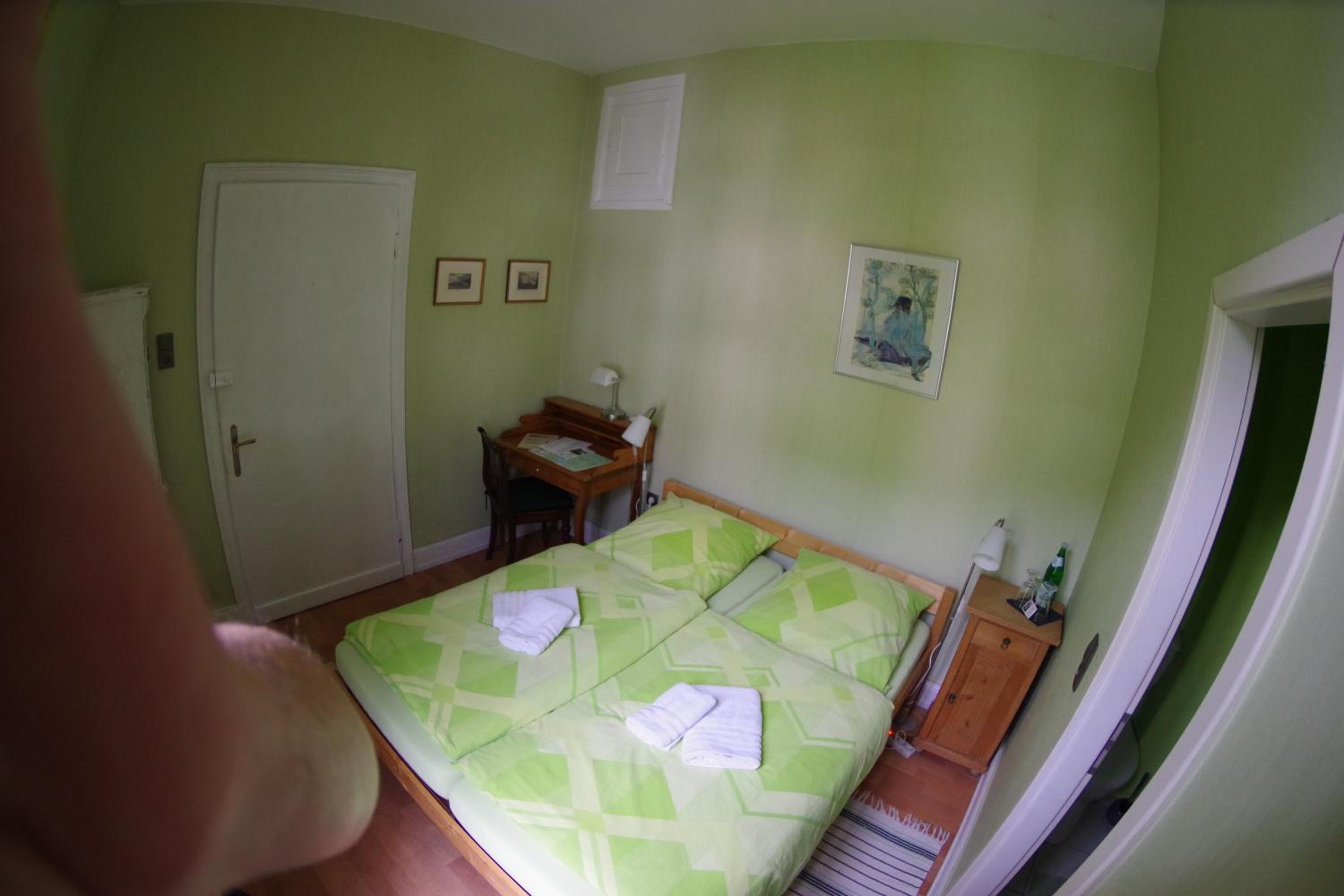 Wohnen im Burghotel view 2