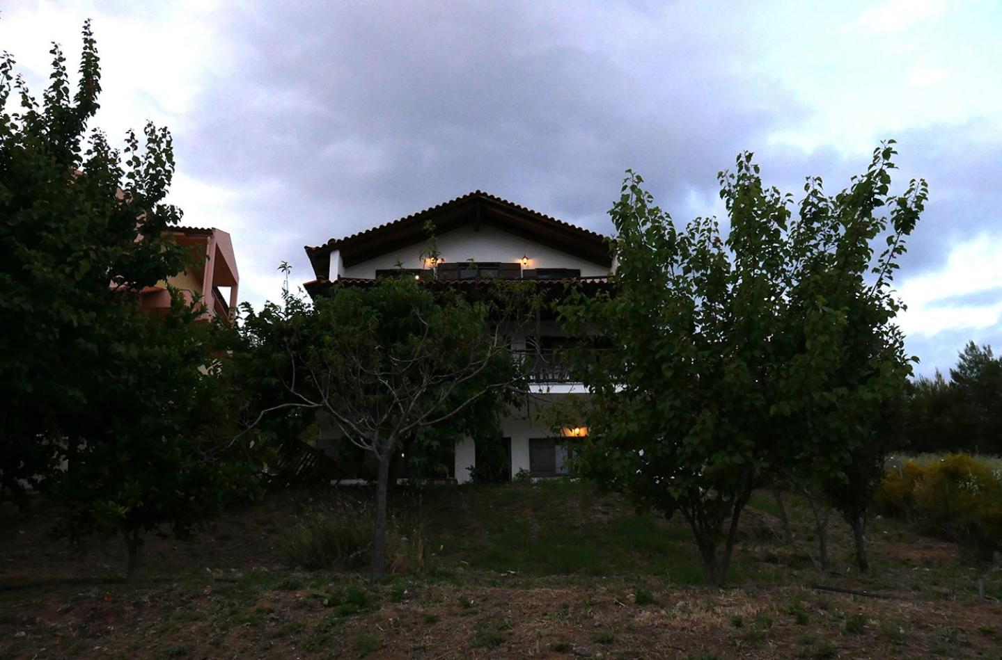 LUXURIUS VILA LICHADA view 4