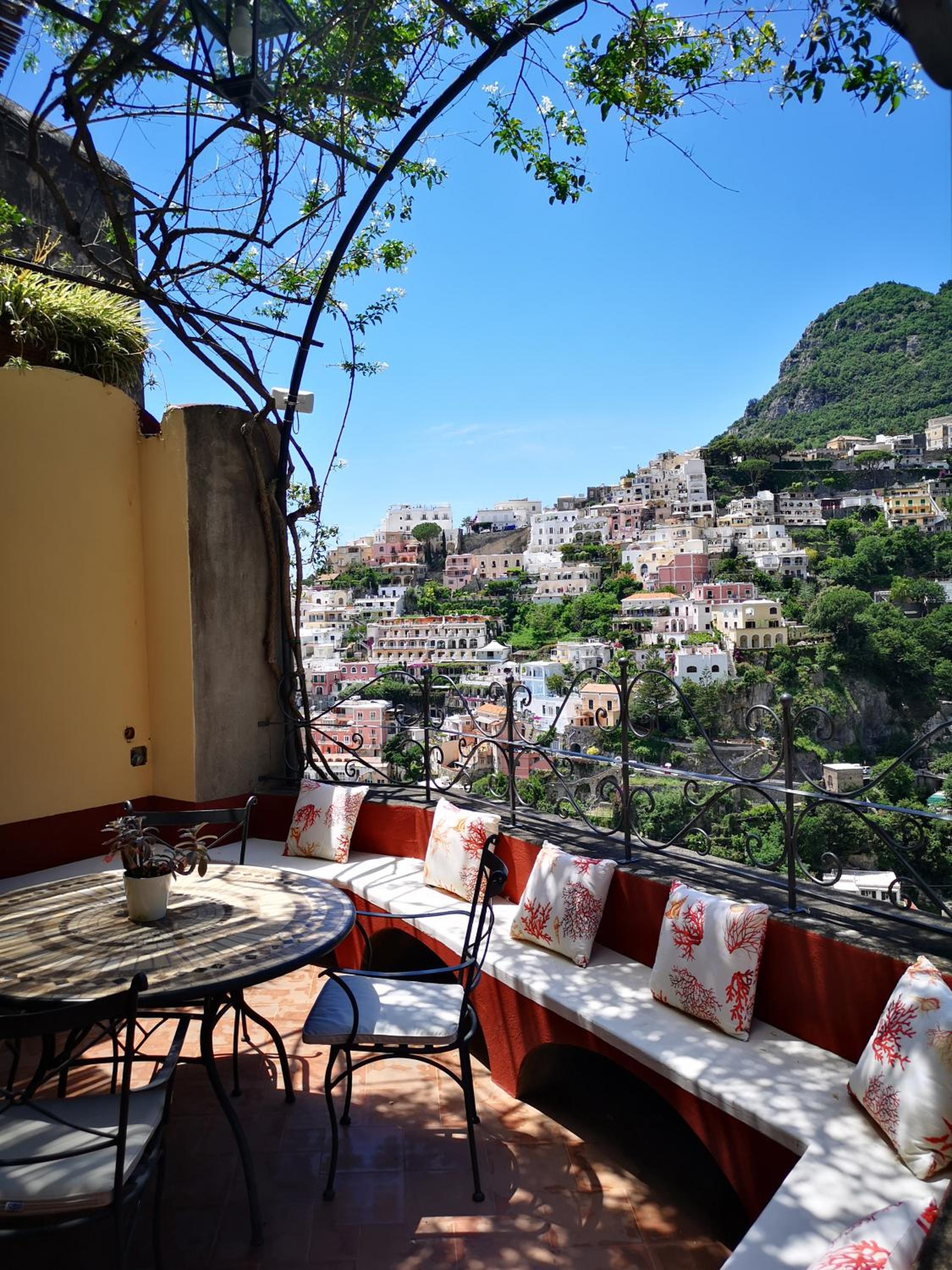 Casa Giulia - sophisticated apartment with view photo 3