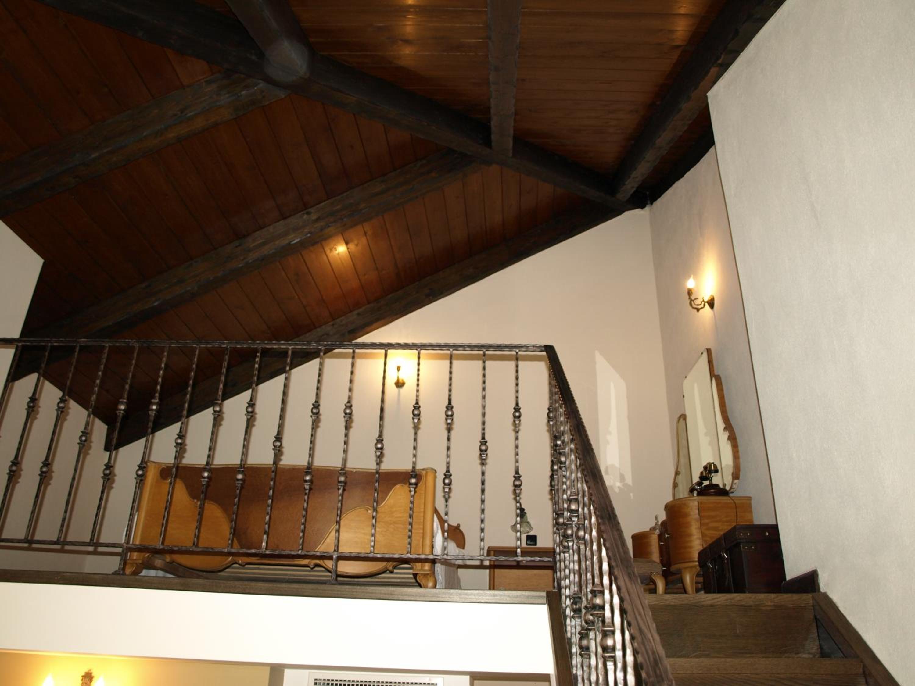 Photo 51