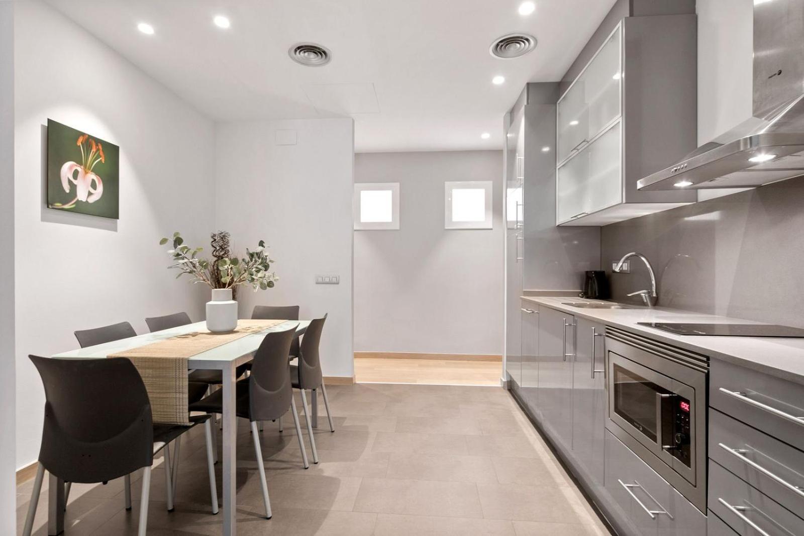 Fisa Rentals Gran Via Apartments