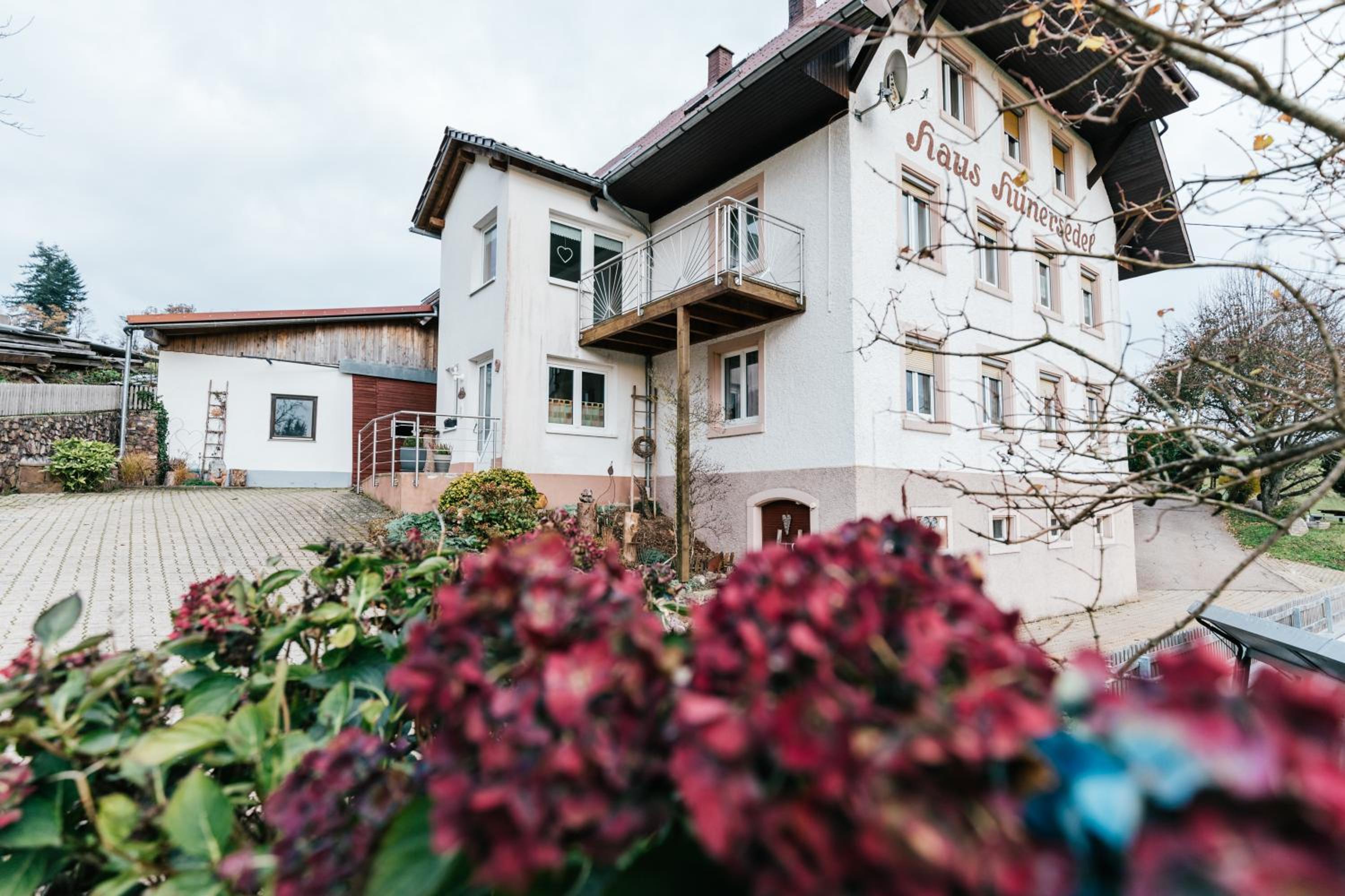 Ferienwohnung s' Plätzli view 2