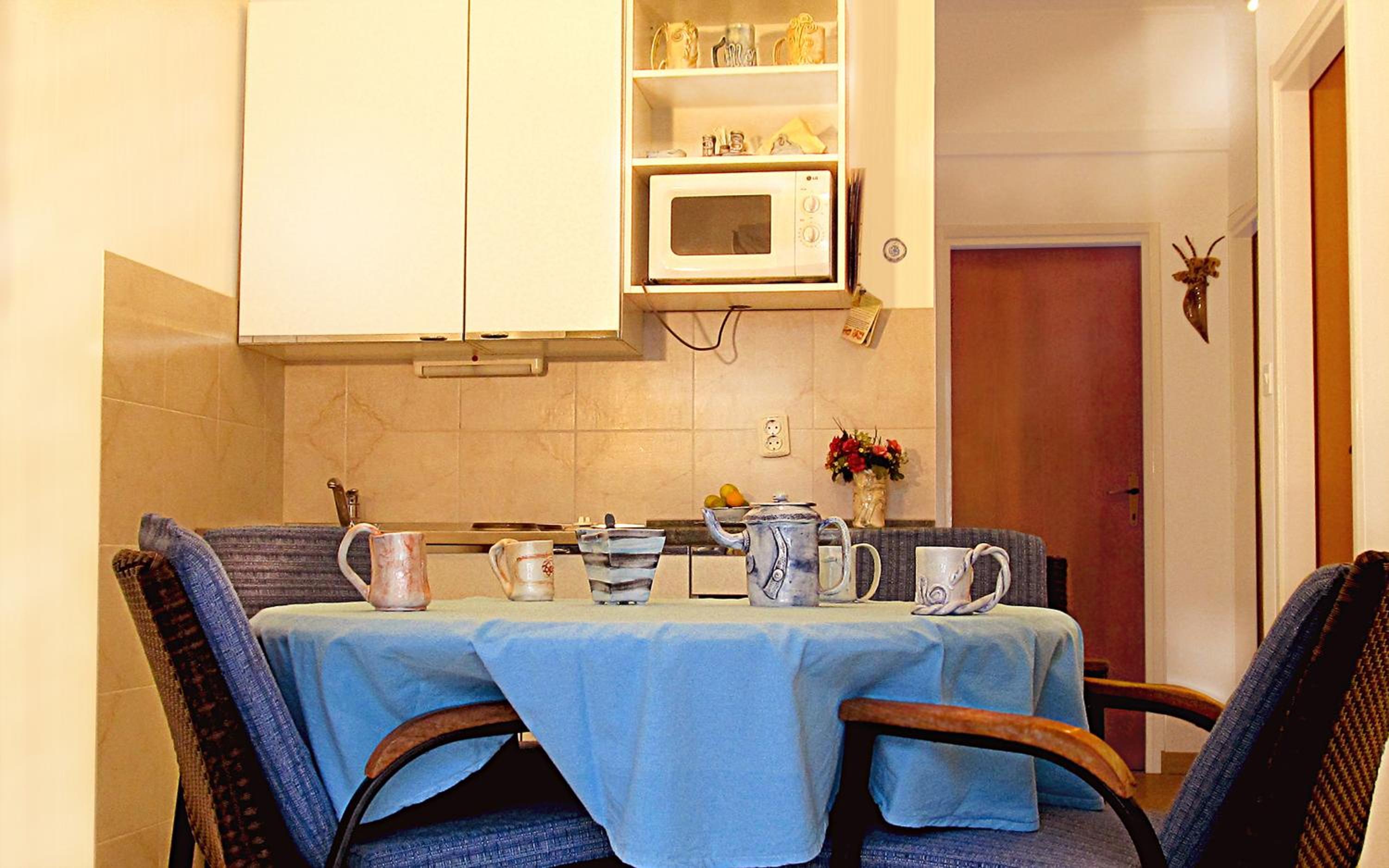 Apartment for four persons with sea view in Trogir near the beach view 3
