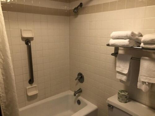 Americas Best Value Inn - Collinsville / St. Louis view 3