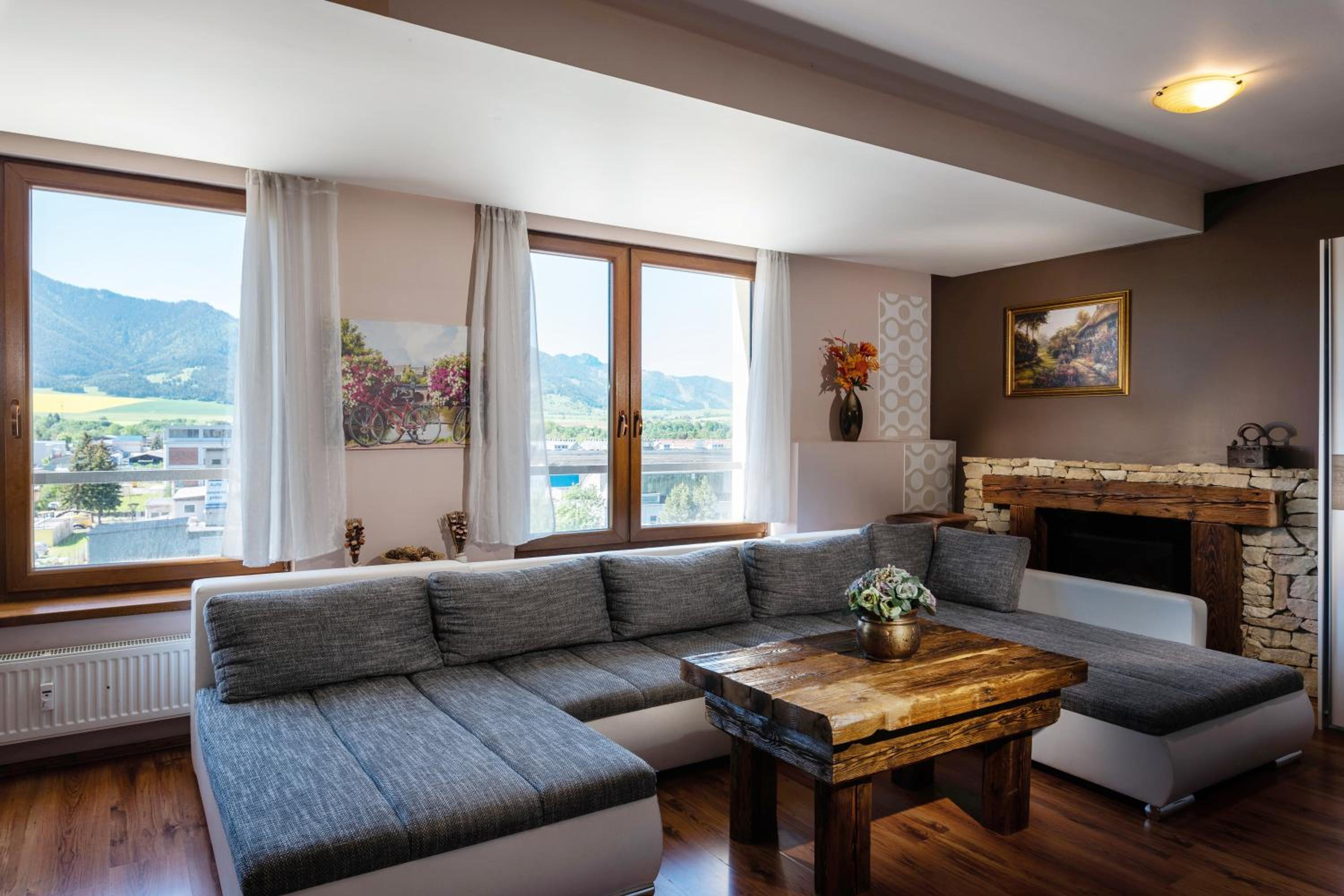 Apartments Sofia - Luxury Penthouse view 3