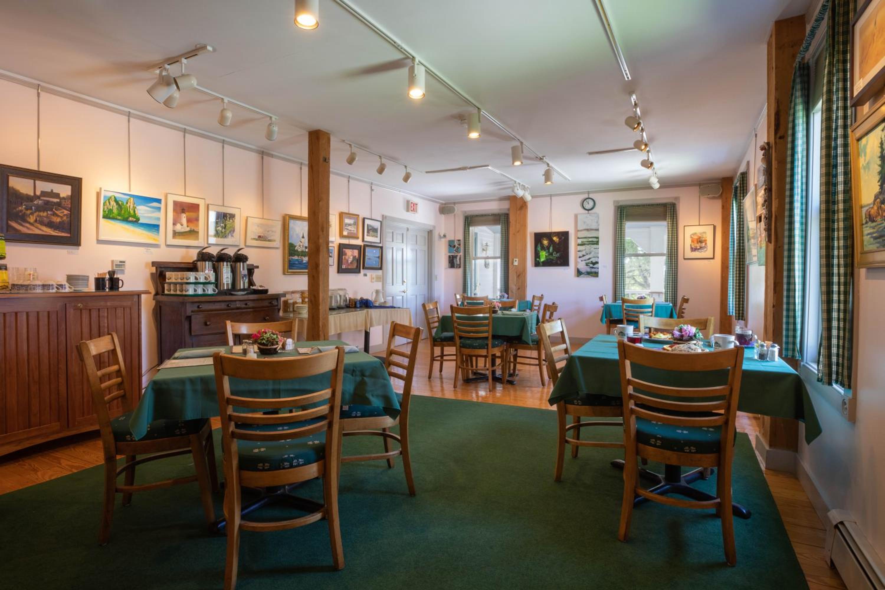 Maple Hill Farm Inn