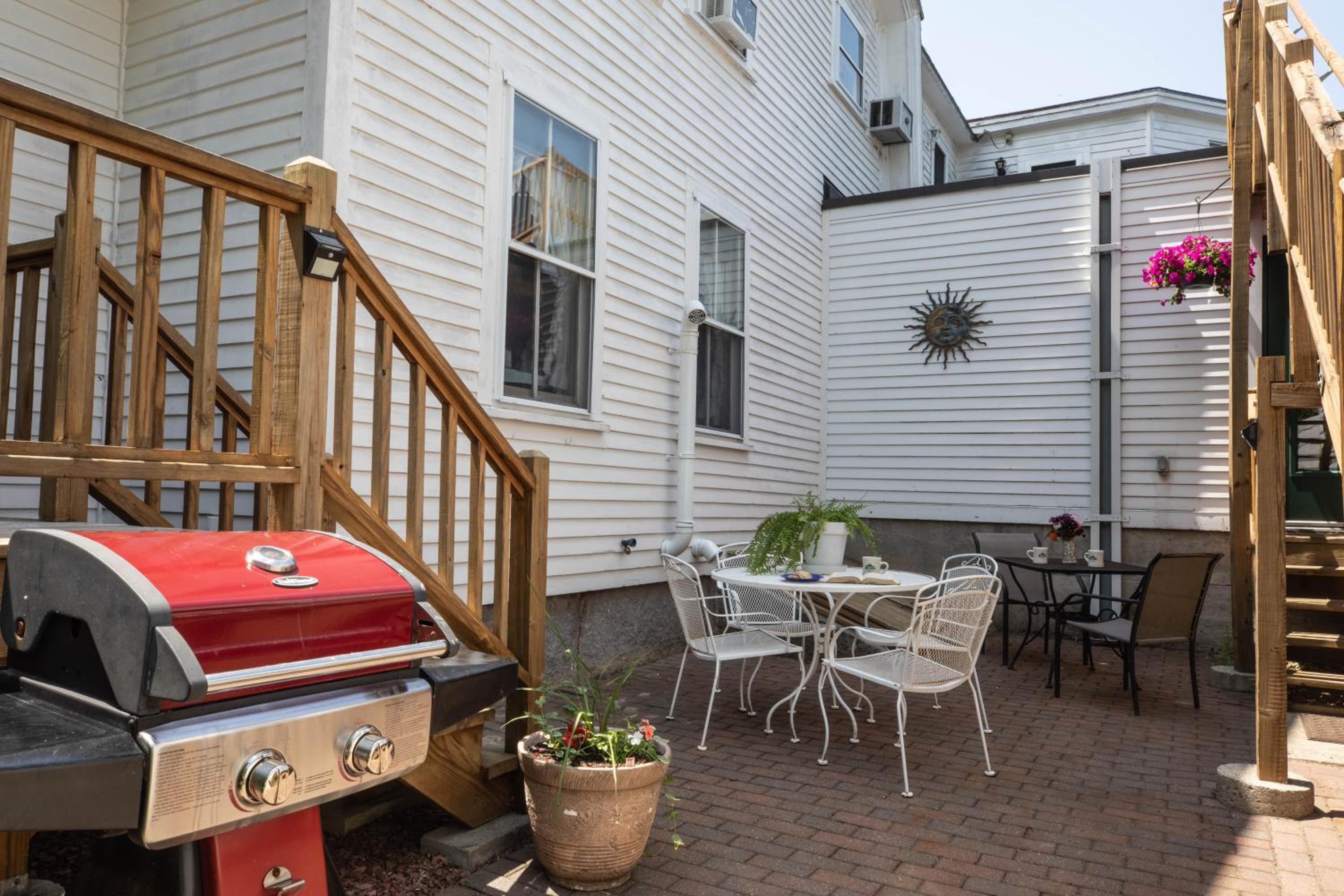 Maple Hill Farm Inn