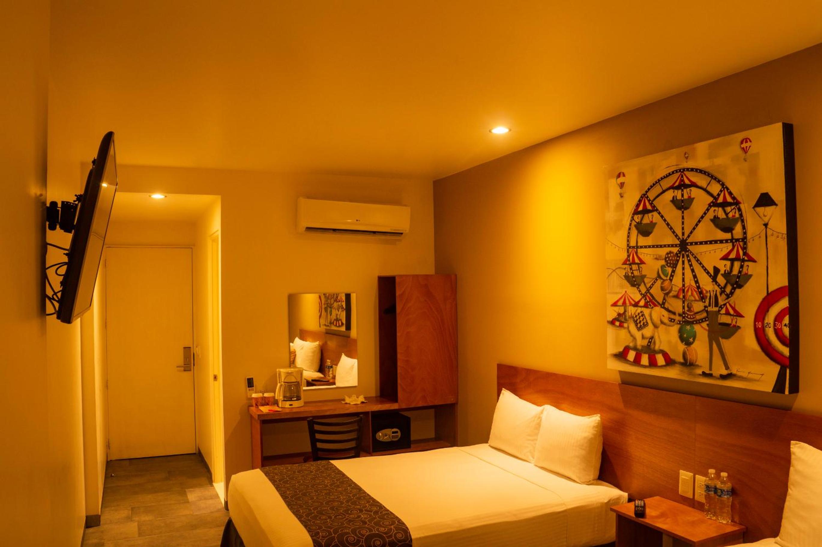 AM Hotel y Plaza - Property Image 35