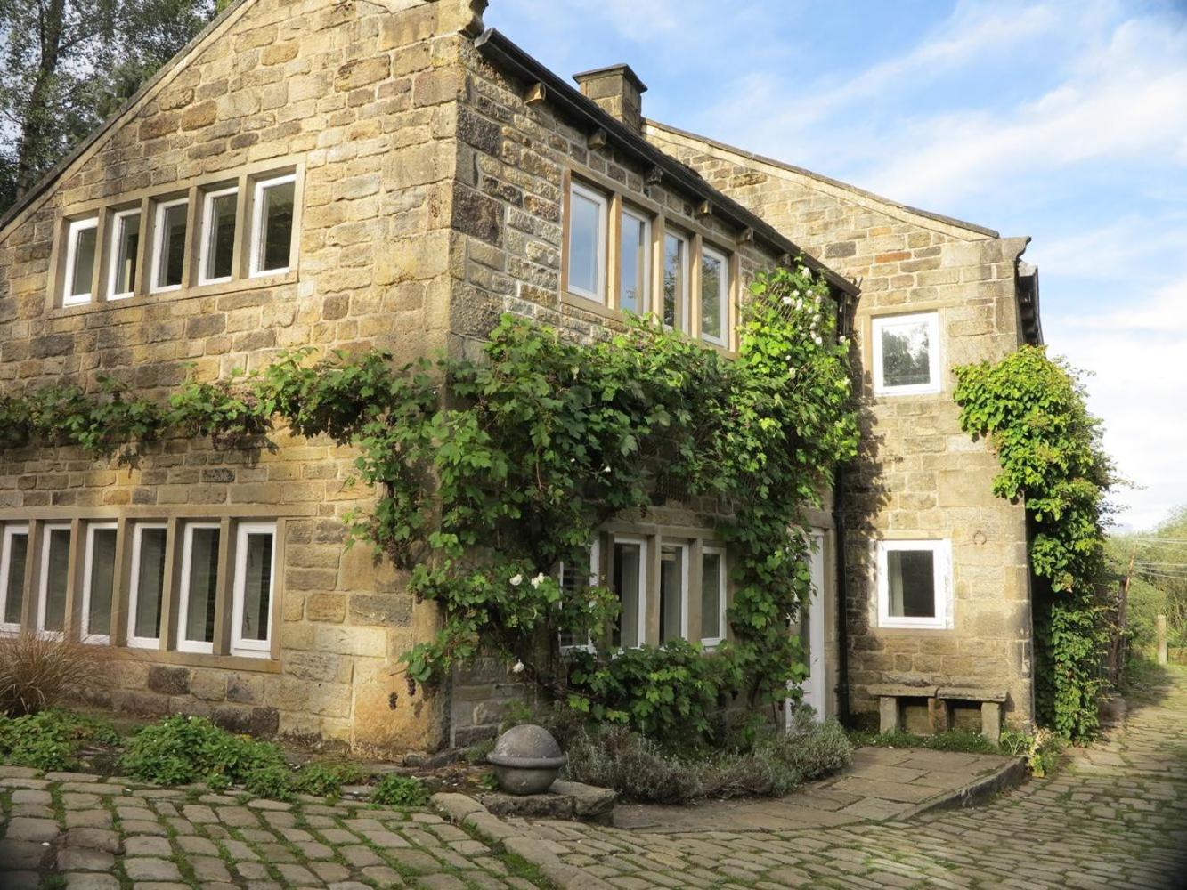Tyas Cottage view 3