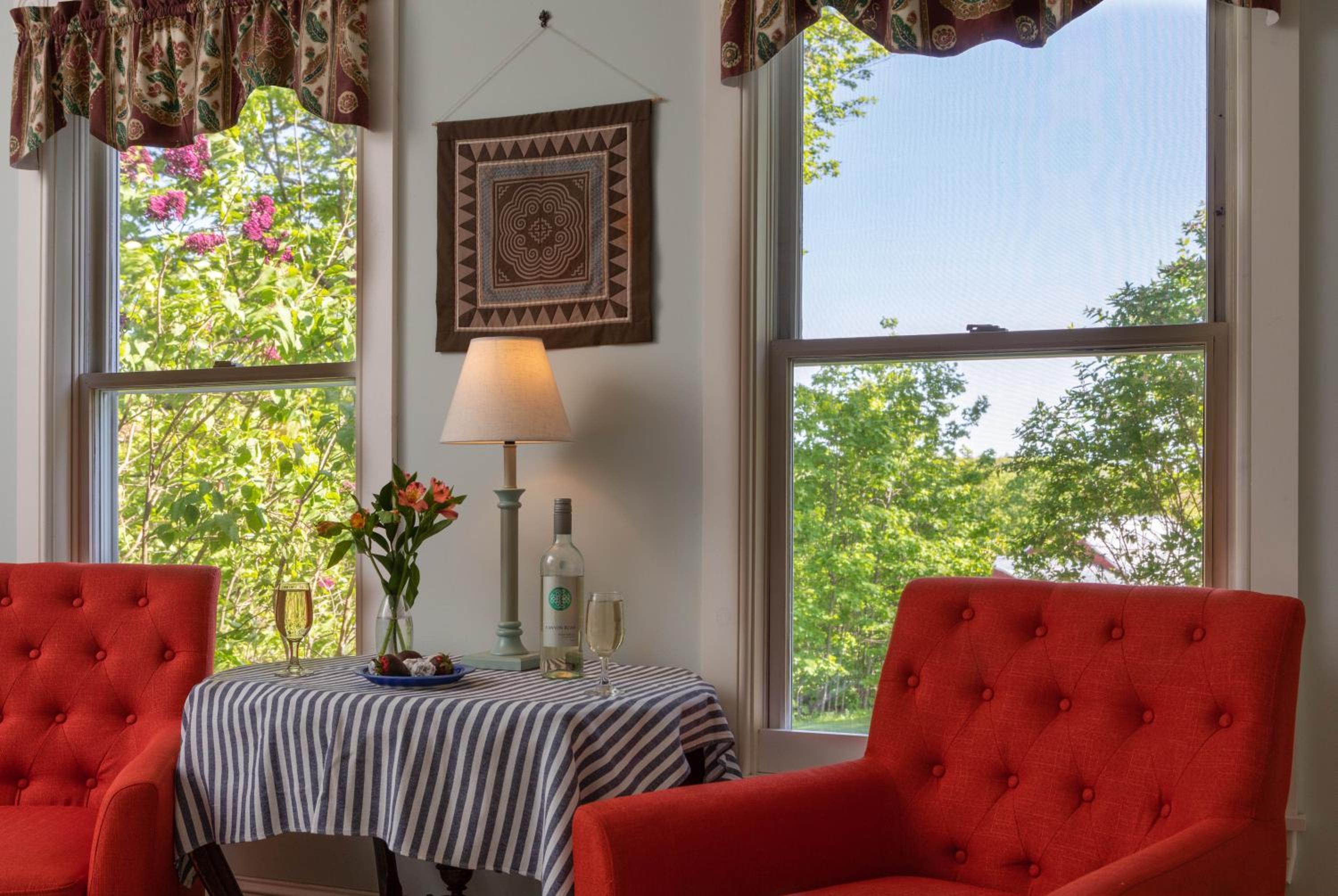 Maple Hill Farm Inn