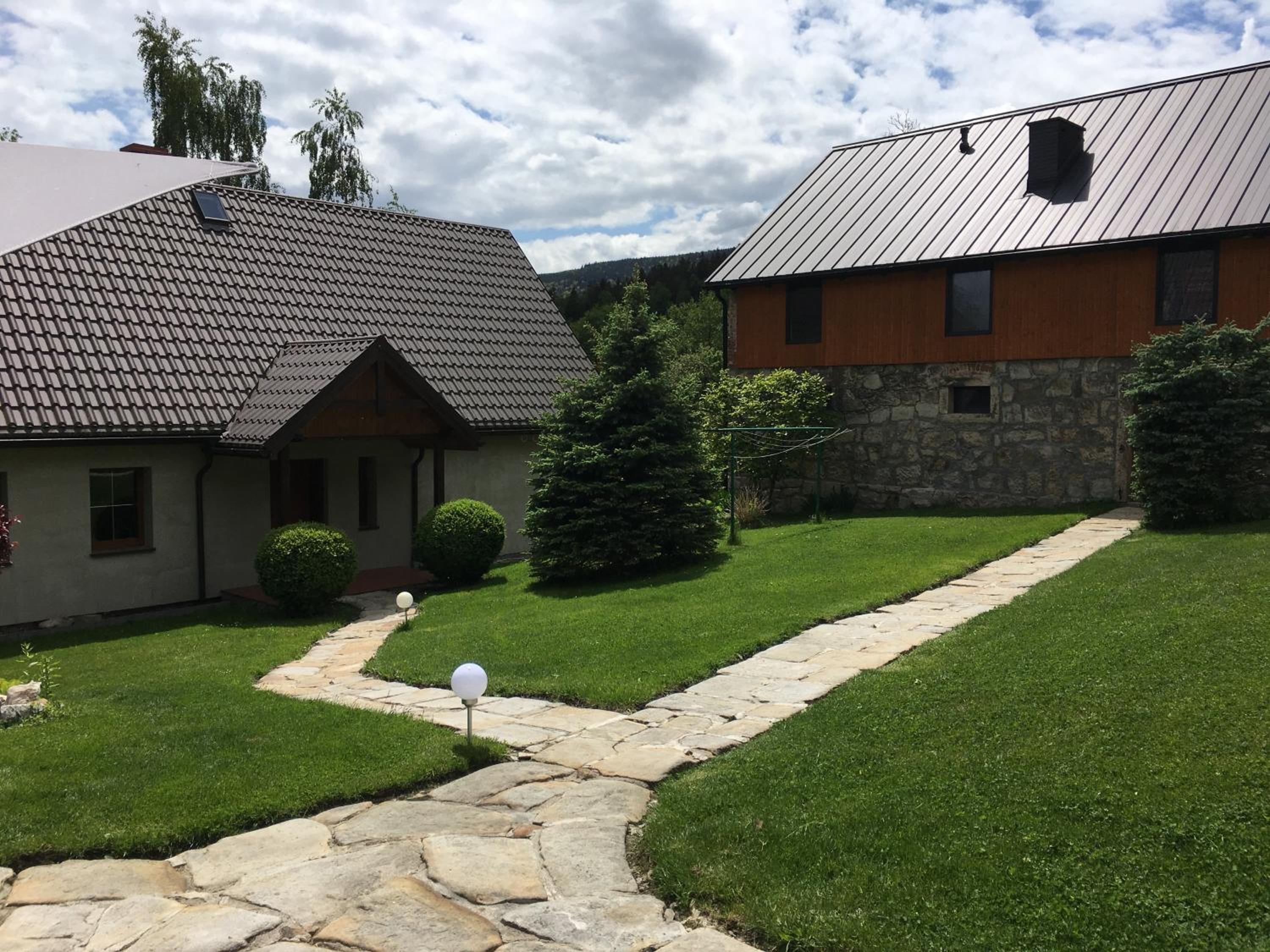 Photo 8
