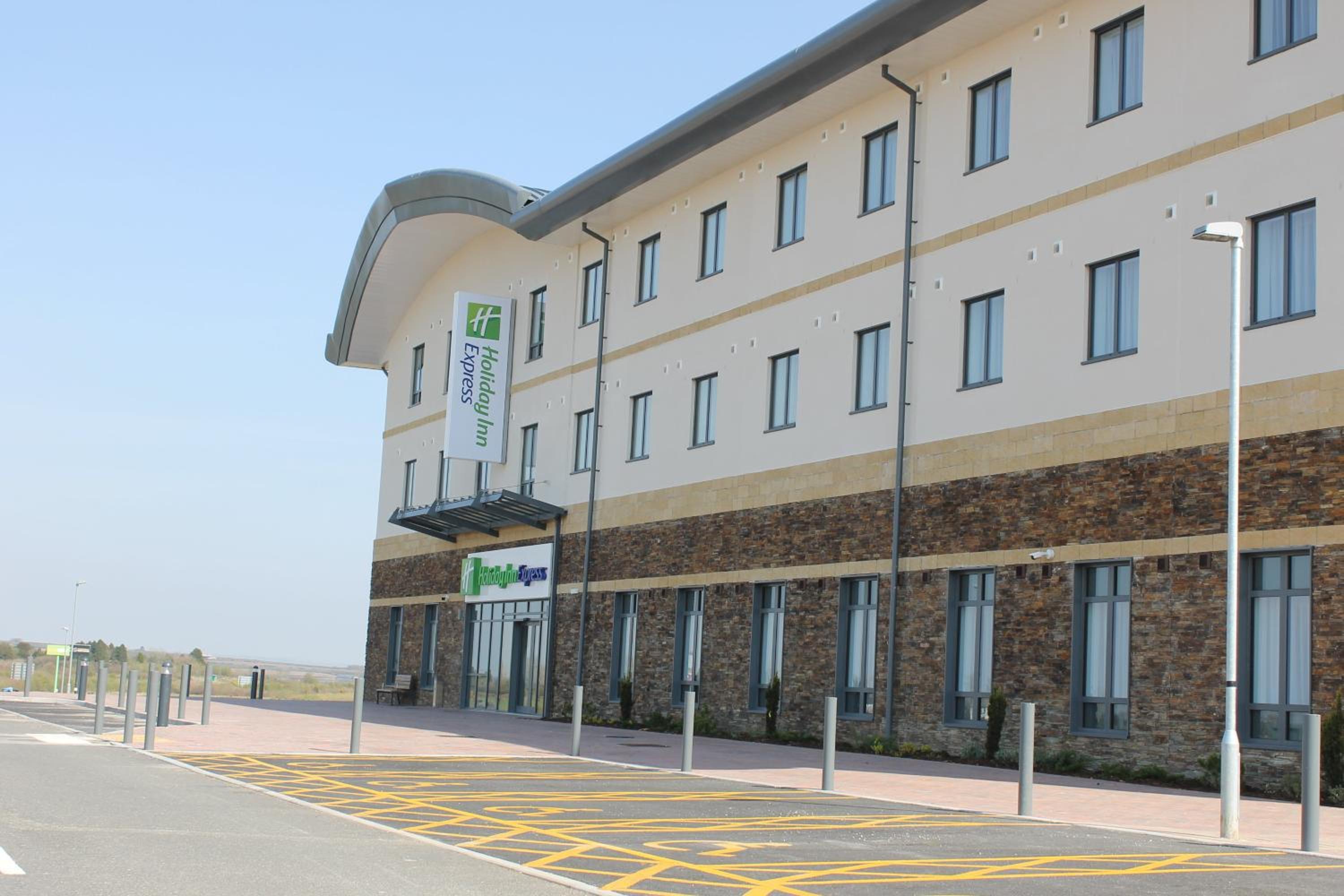 Hotel Holiday Inn Express - Bodmin - Victoria Junction, an IHG Hotel - Image 1