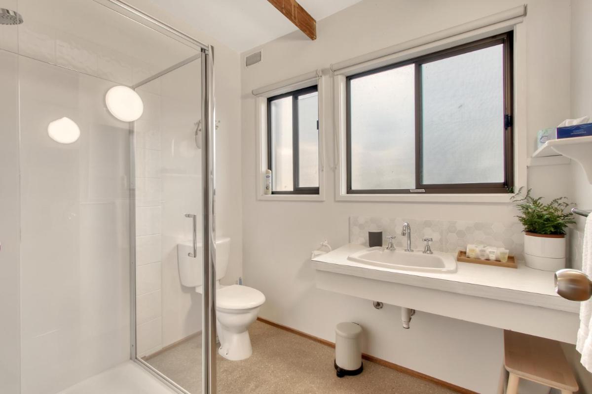 Jetty Road Retreat