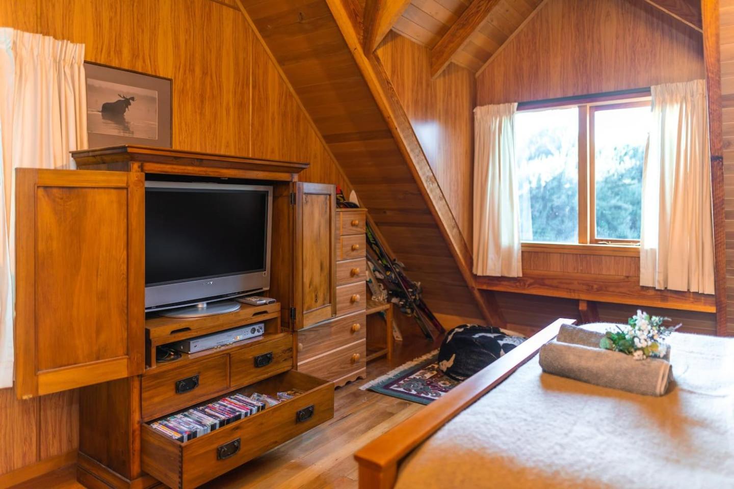Hot Tub, Snow, Epic Views - ML73485 view 4