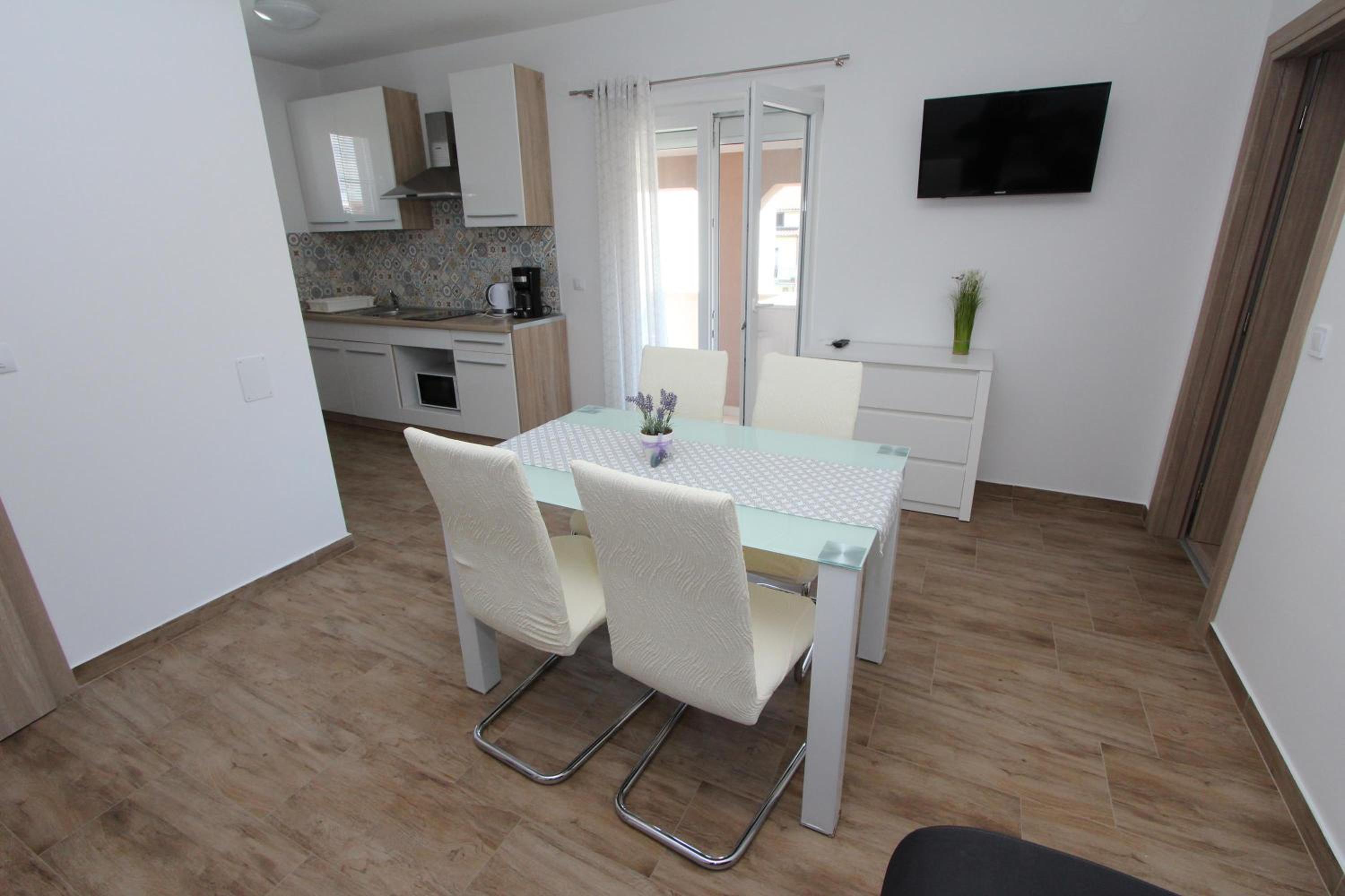 Apartments Eni en Rovinj — kitchen