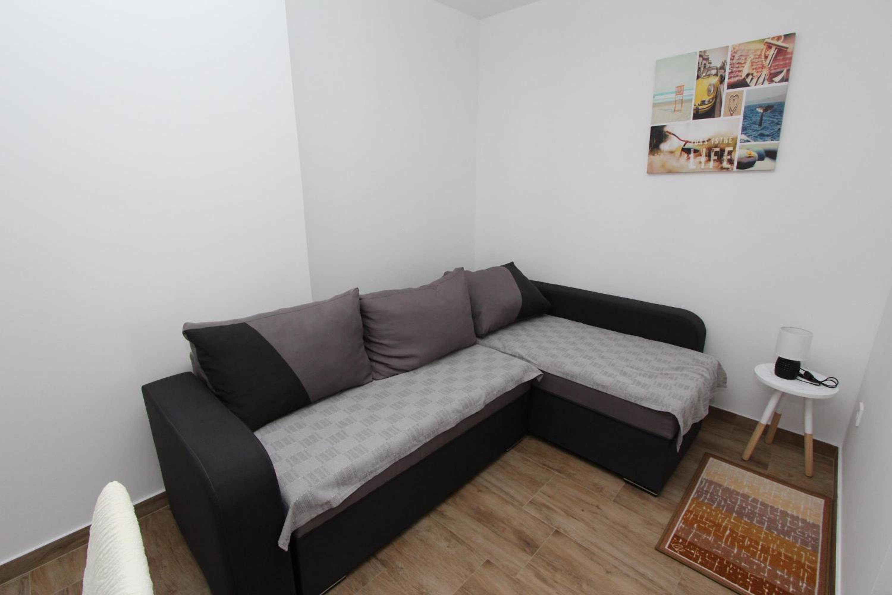 Apartments Eni