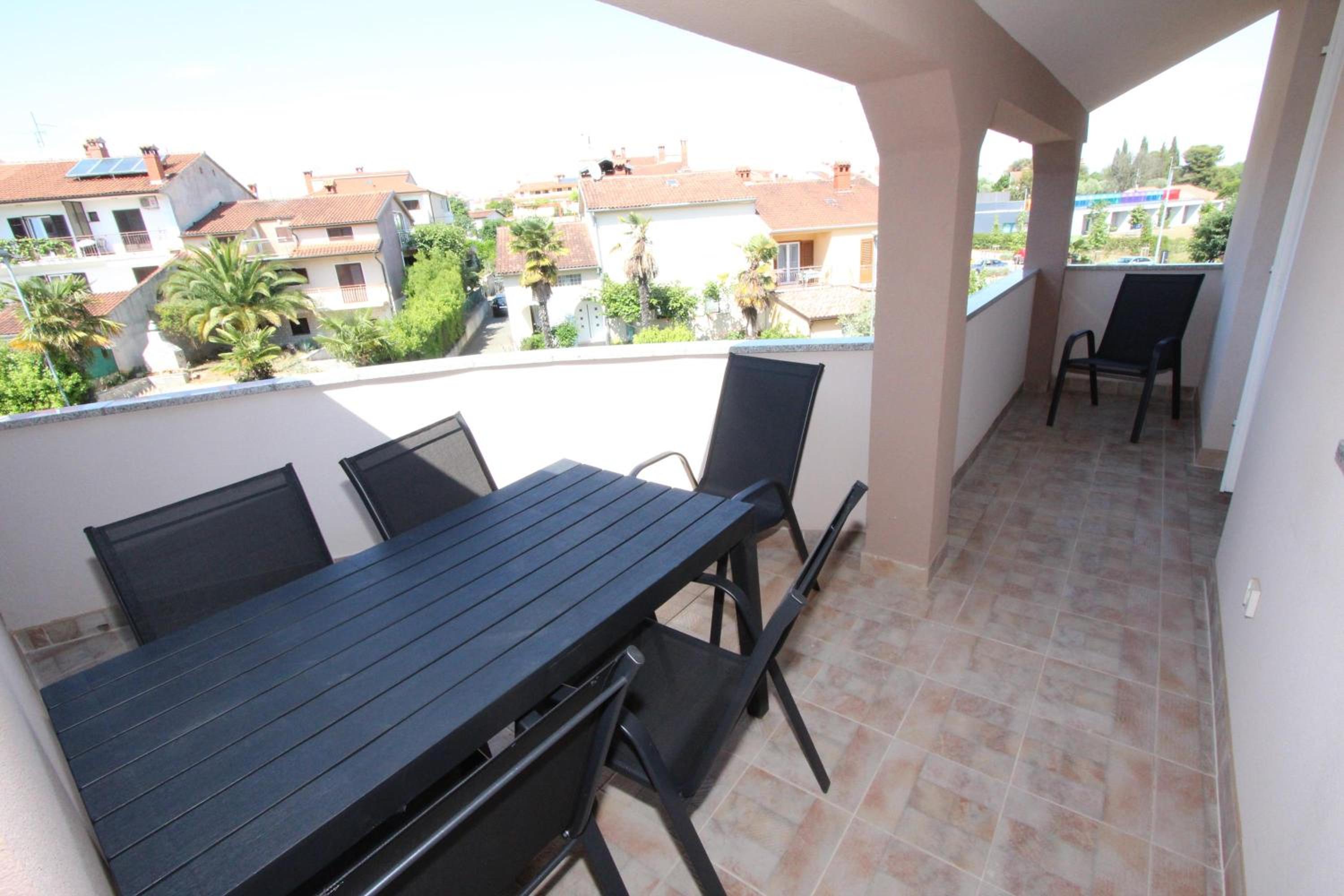 Apartments Eni en Rovinj — balance & terrace