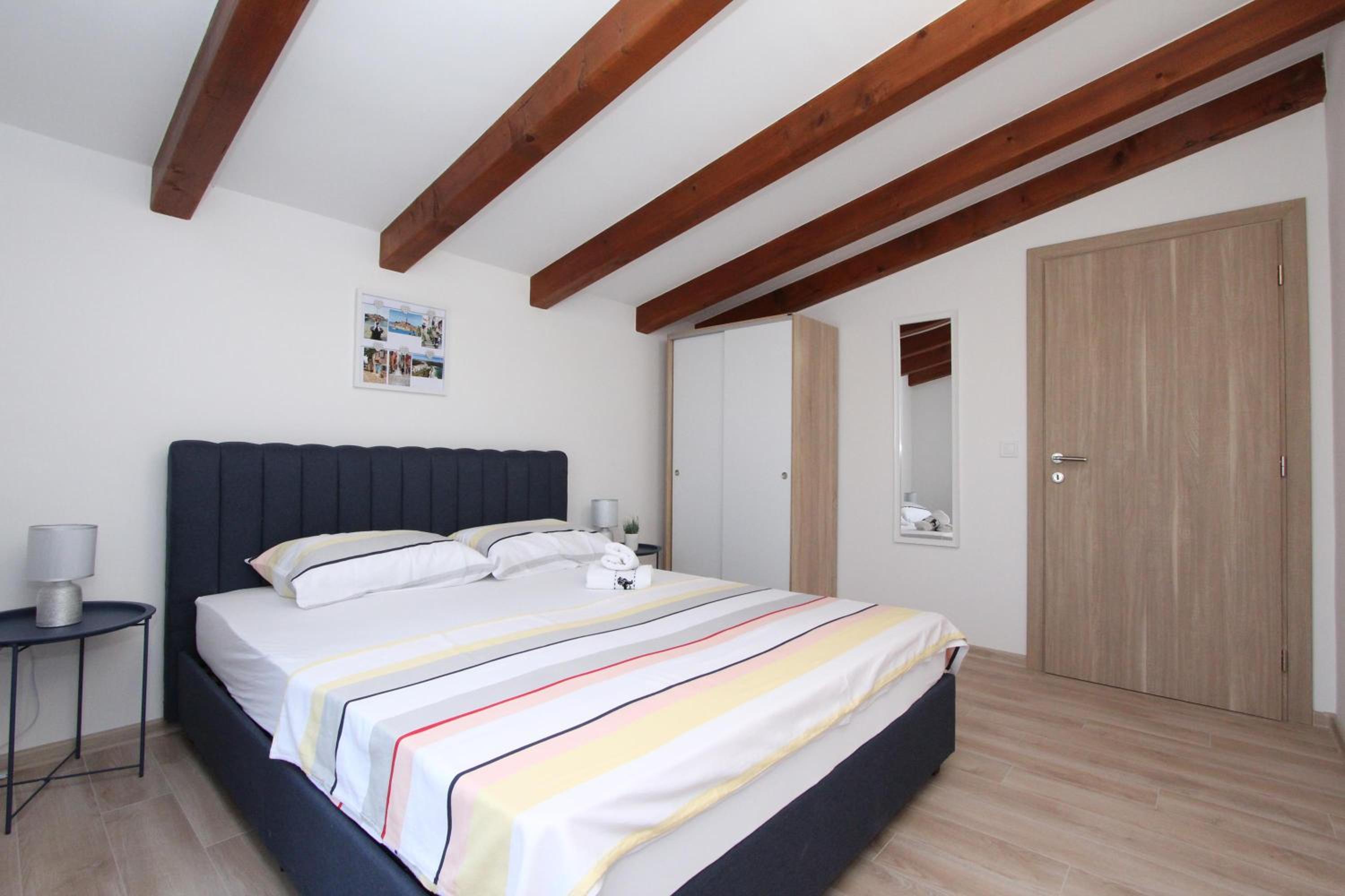 Apartments Eni