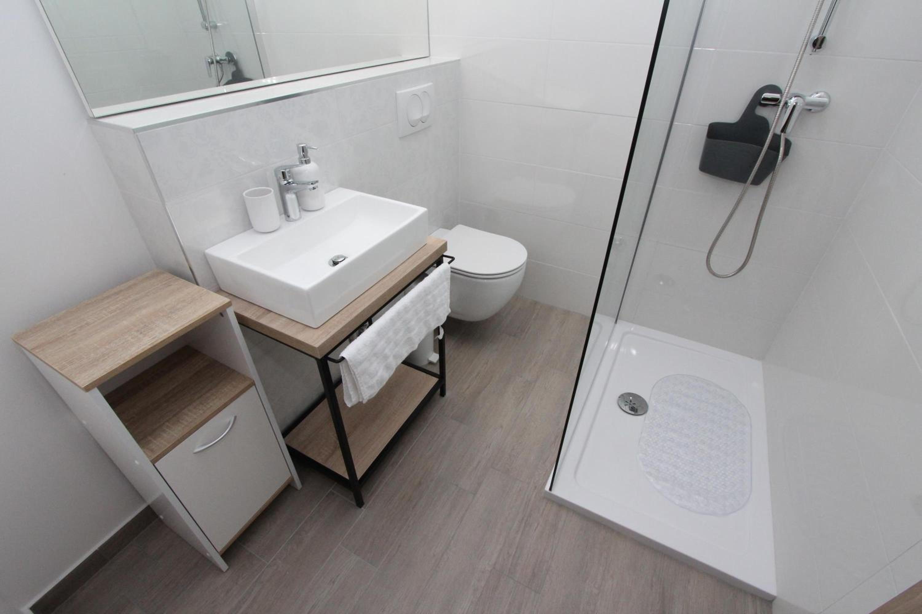 Apartments Eni
