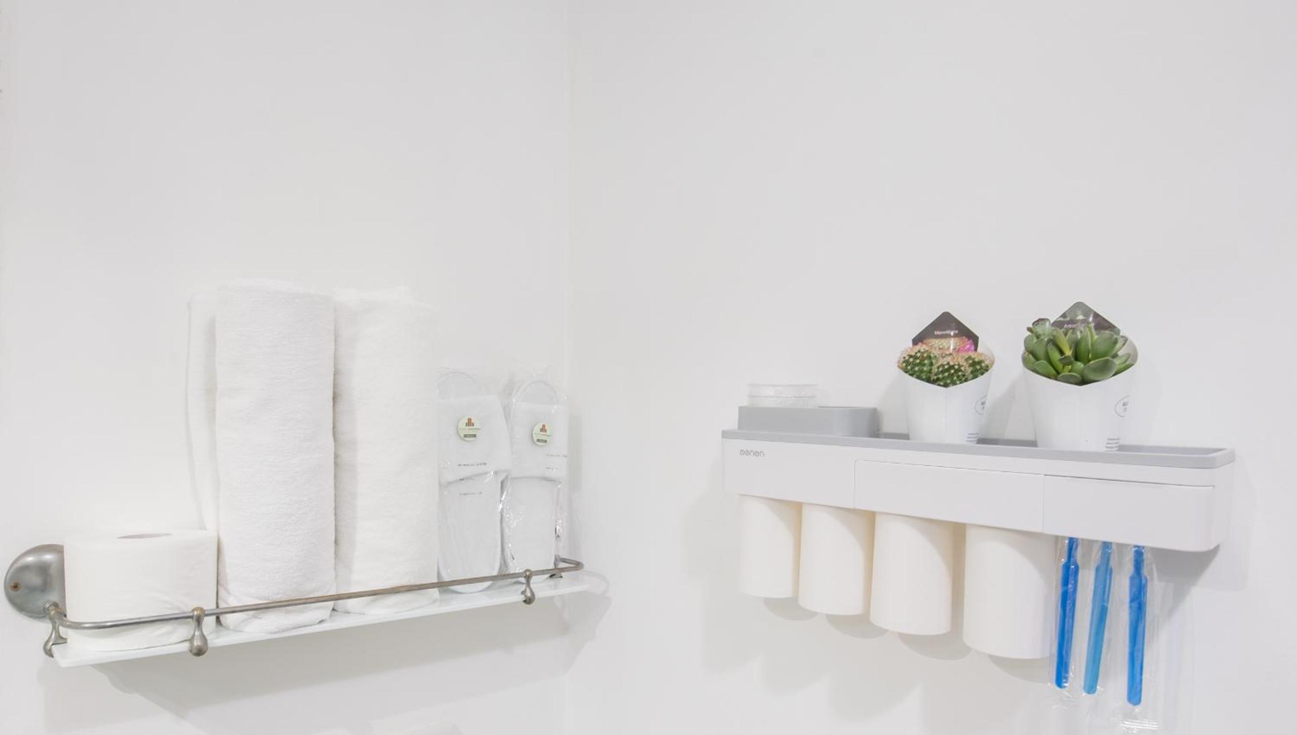 Smart Lodgings Plus