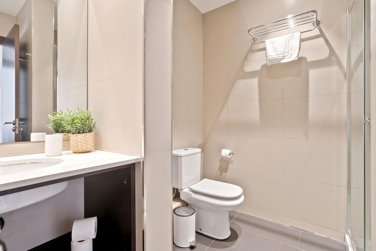 Fisa Rentals Gran Via Apartments