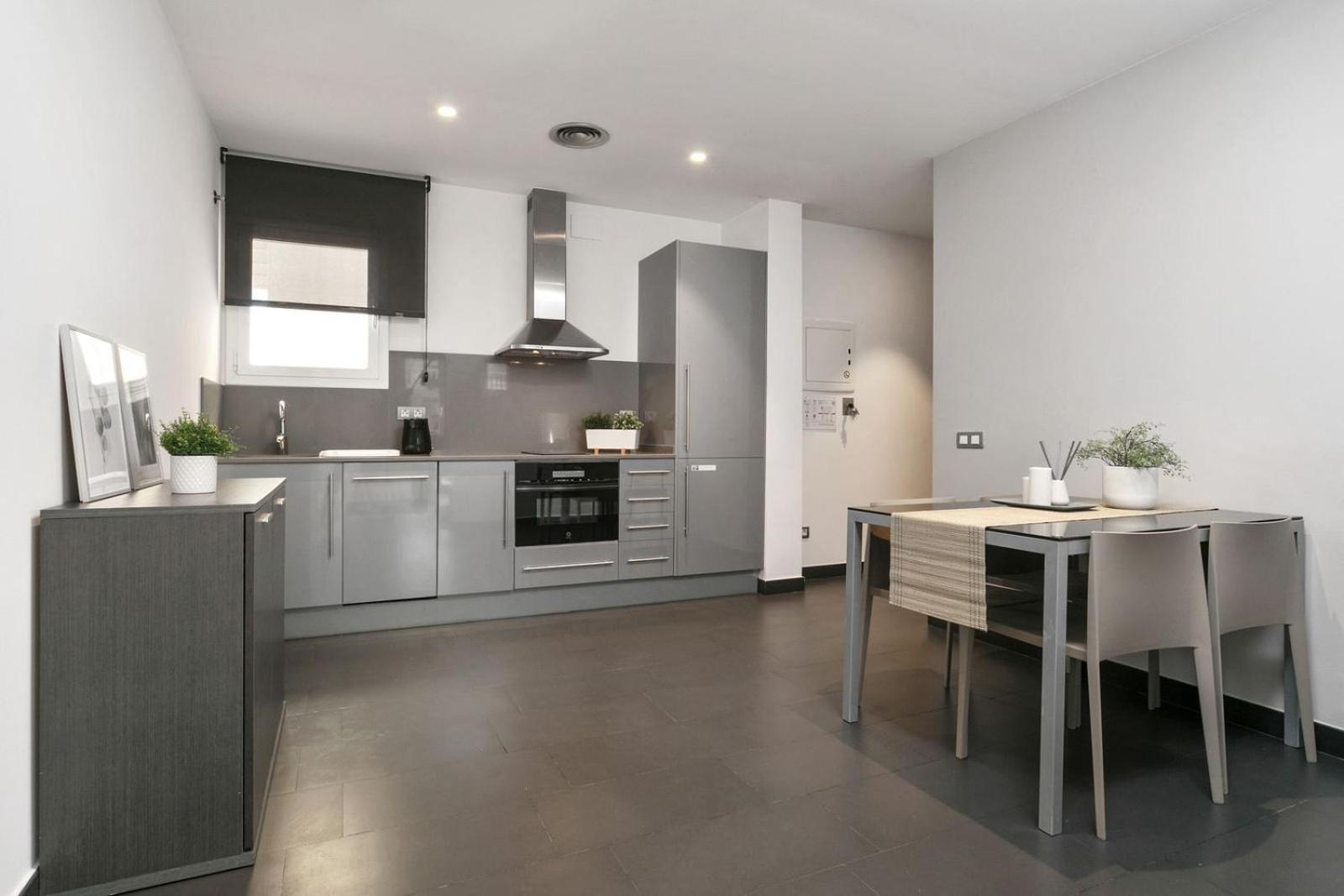 Fisa Rentals Gran Via Apartments