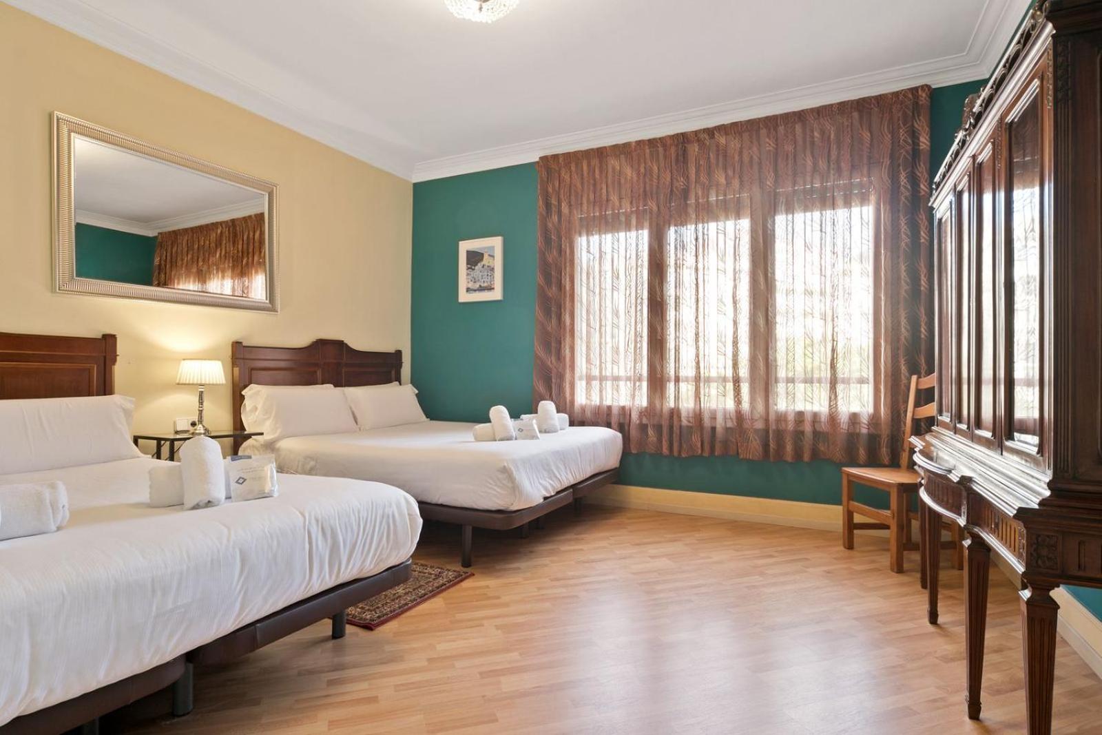 Fisa Rentals Gran Via Apartments