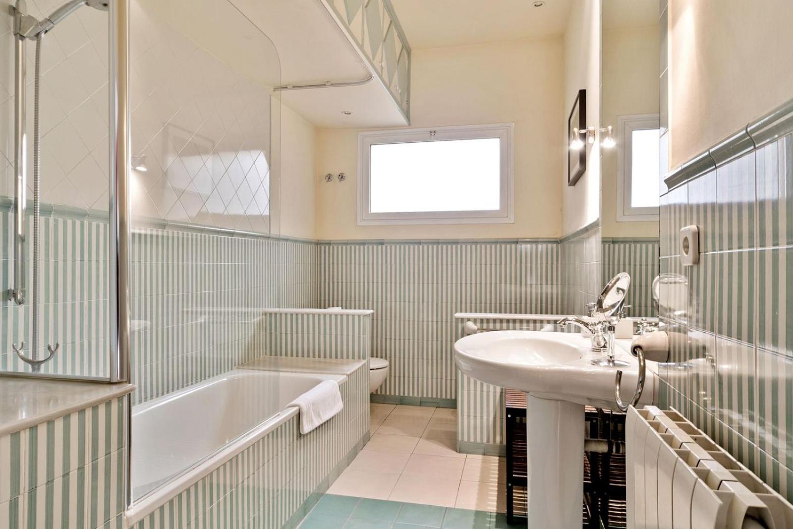 Fisa Rentals Gran Via Apartments