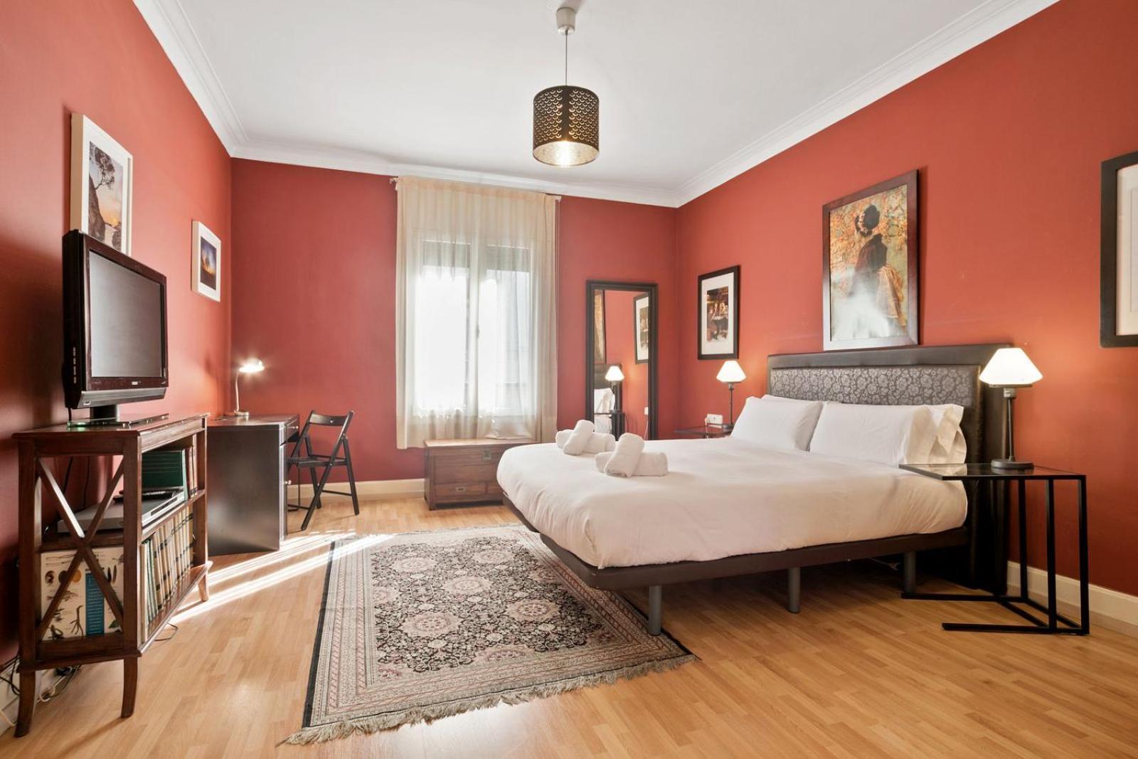Fisa Rentals Gran Via Apartments