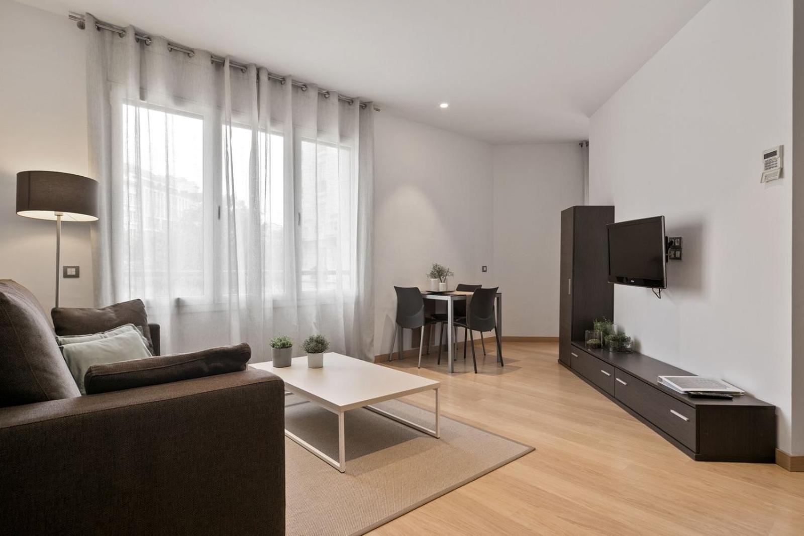 Fisa Rentals Gran Via Apartments