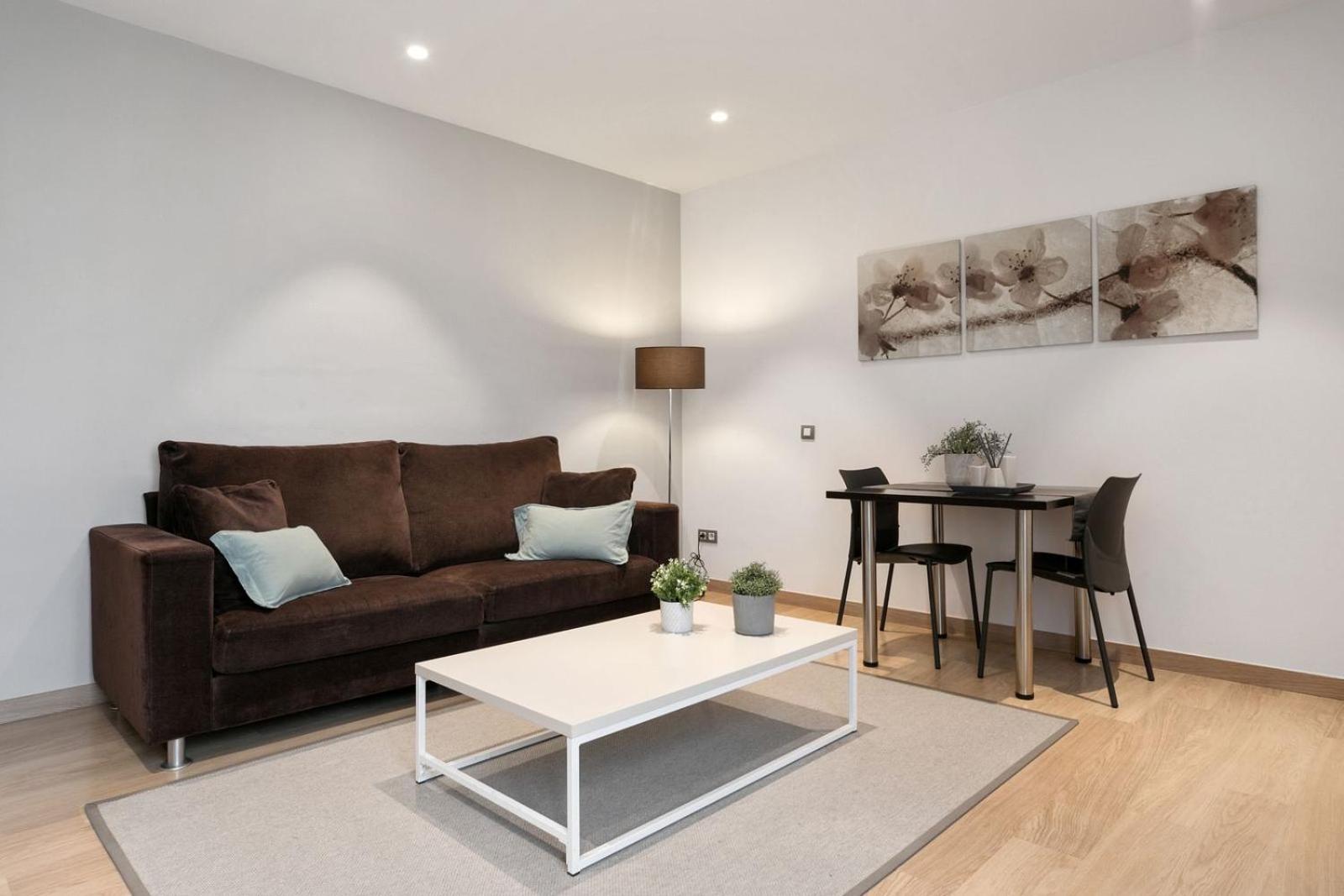 Fisa Rentals Gran Via Apartments
