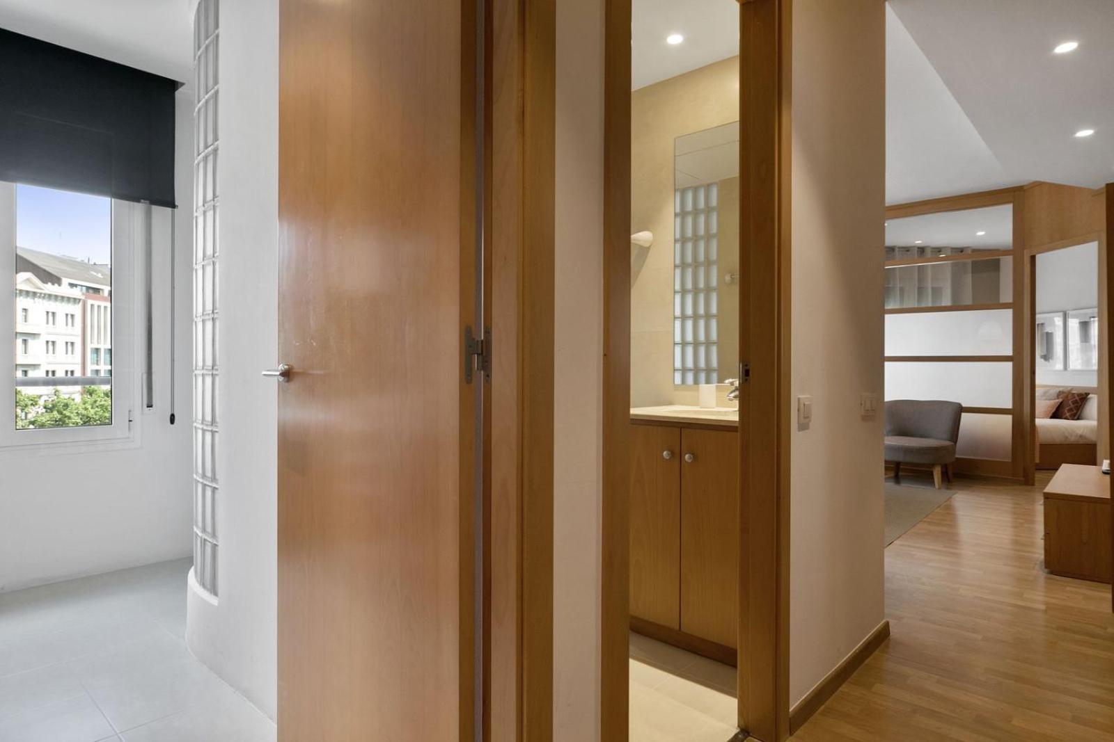 Fisa Rentals Gran Via Apartments