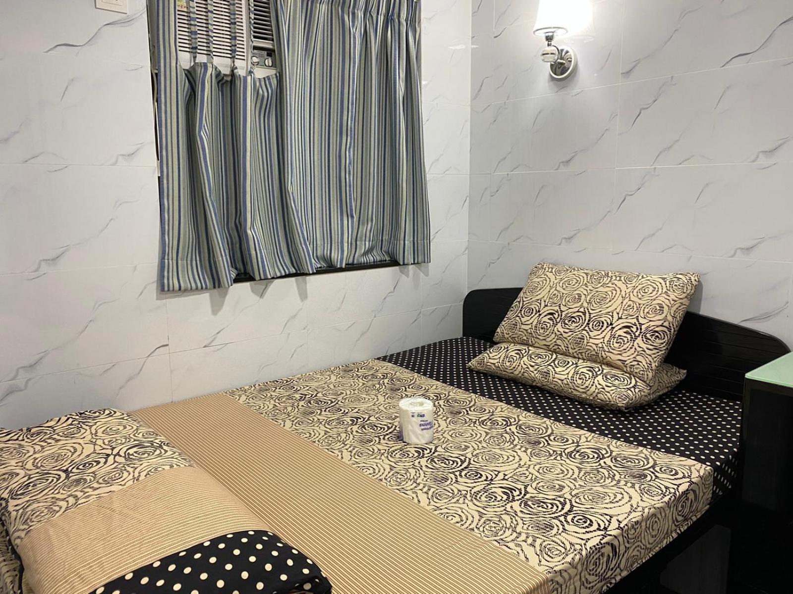 BOHOL HOSTEL Dhillon Hotels HK Block D 24 HOUR RECEPTION 10th floor Block D CHUNGKING MANSION